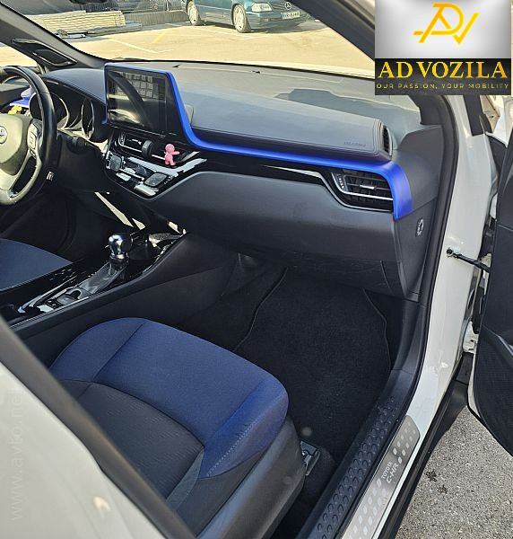Toyota C-HR 1,8 VVT-i Style selection €22.499 do reg.!, fotografija 8