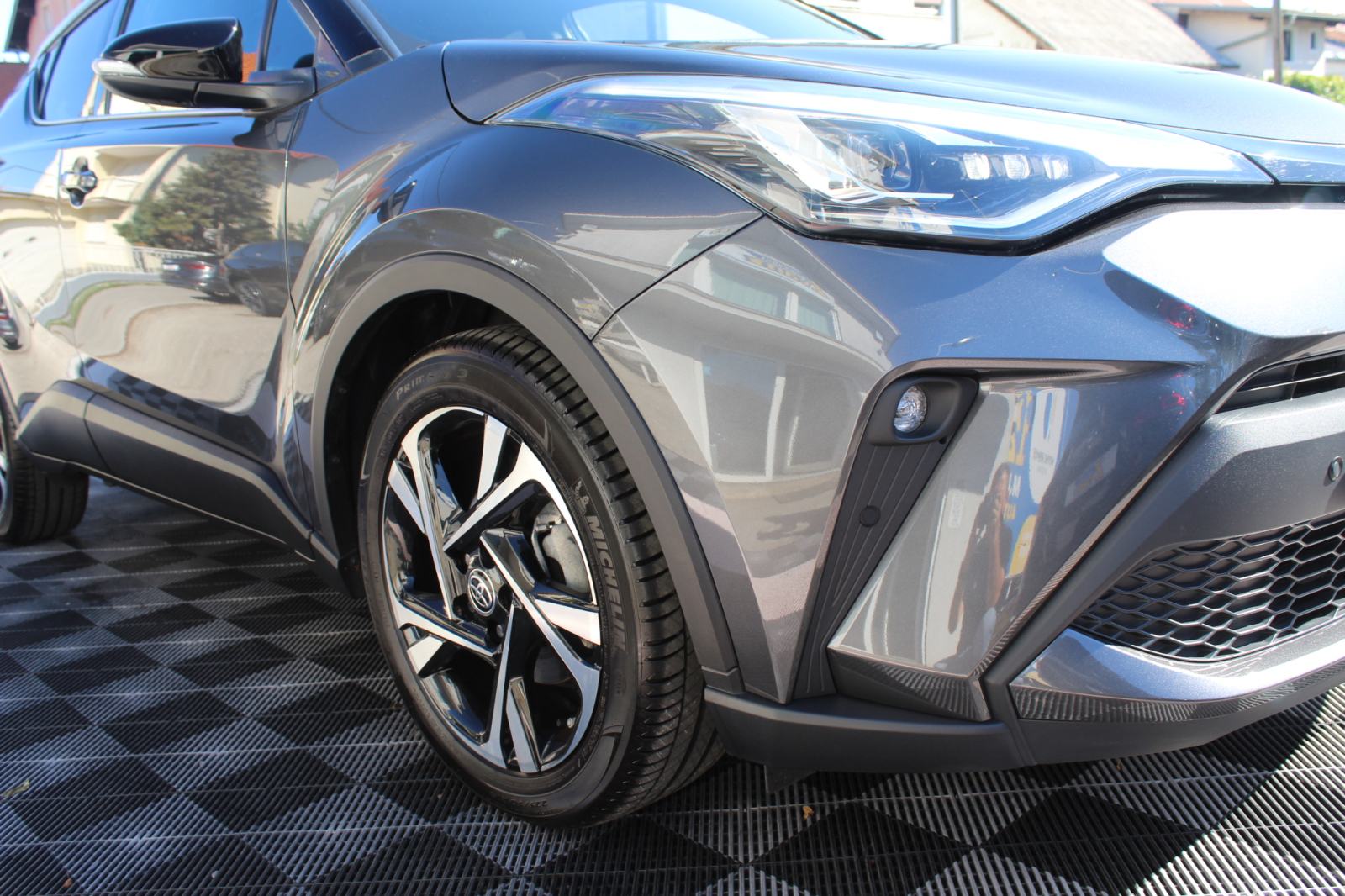 Toyota C-HR 1.8 VVTI HYBRID AUTOMATIK, LED, ALU 18,GARANCIJA,NIJE UVOZ, fotografija 16