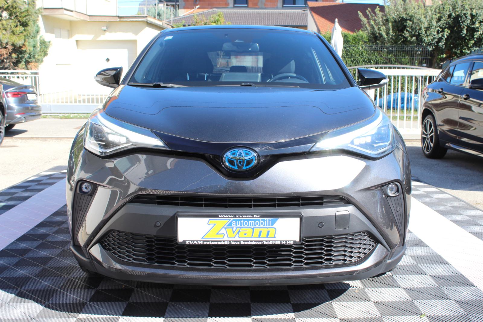 Toyota C-HR 1.8 VVTI HYBRID AUTOMATIK, LED, ALU 18,GARANCIJA,NIJE UVOZ, fotografija 2