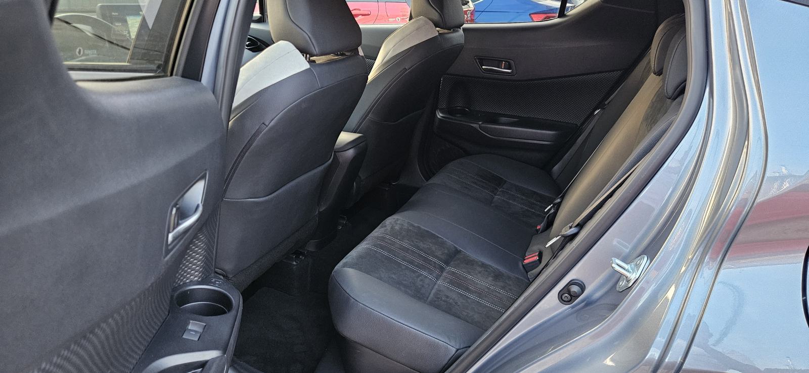 Toyota C-HR 2.0 GR SPORT 135kWt * Kamera* JBL * Full Oprema, fotografija 15