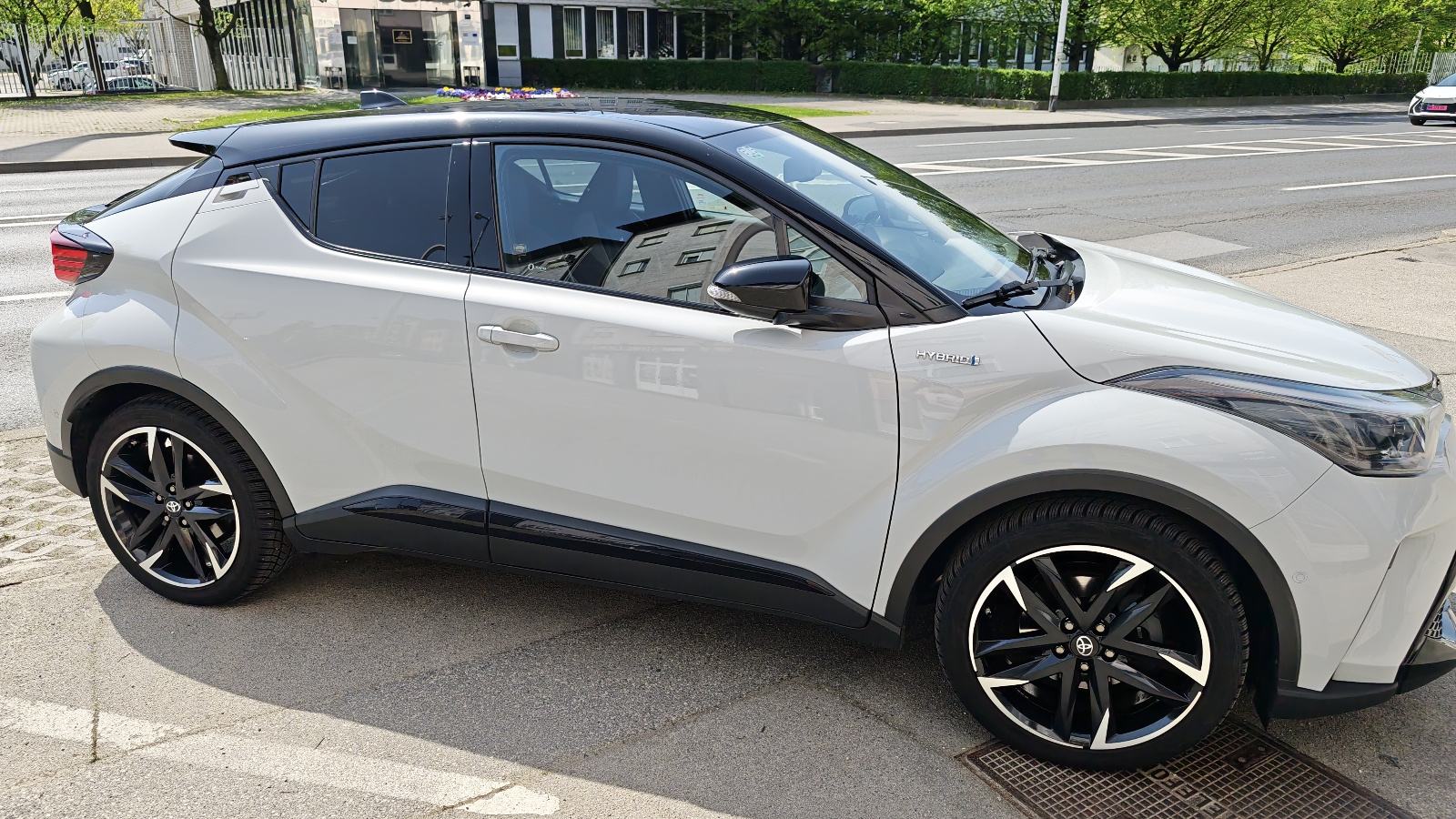 Toyota C-HR 2,0 Hybrid GR Sport automatik, fotografija 3