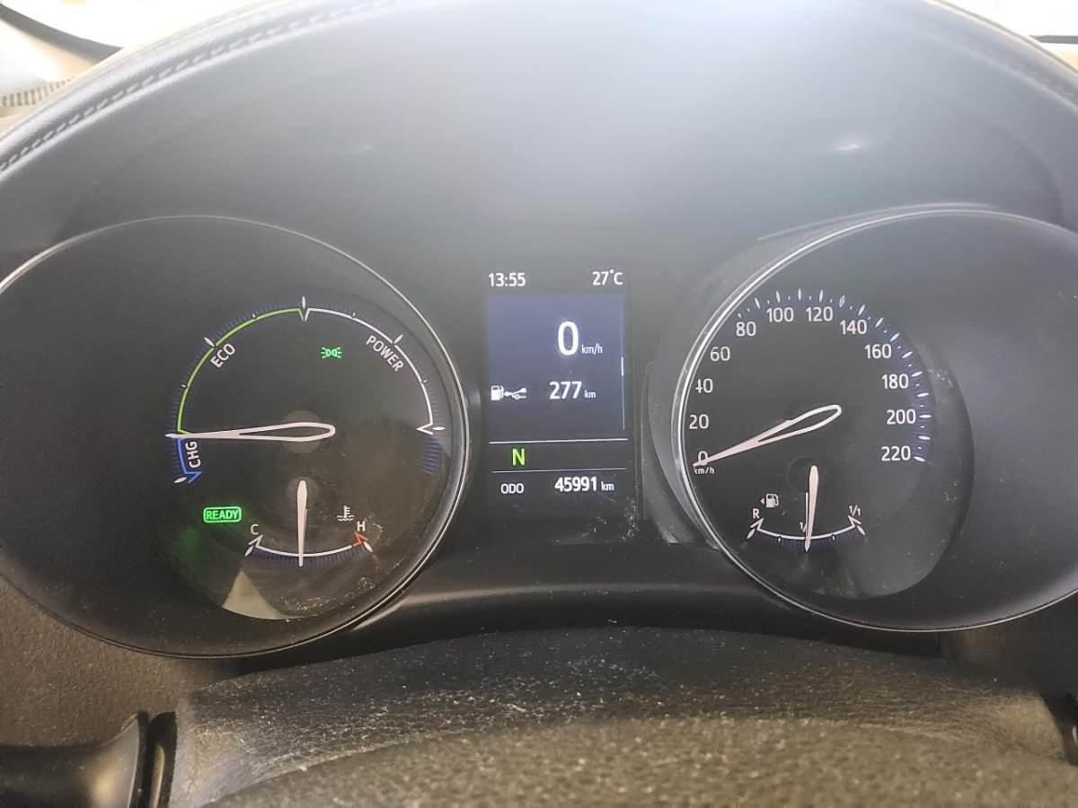 Toyota C-HR 2,0 Hybrid, fotografija 11