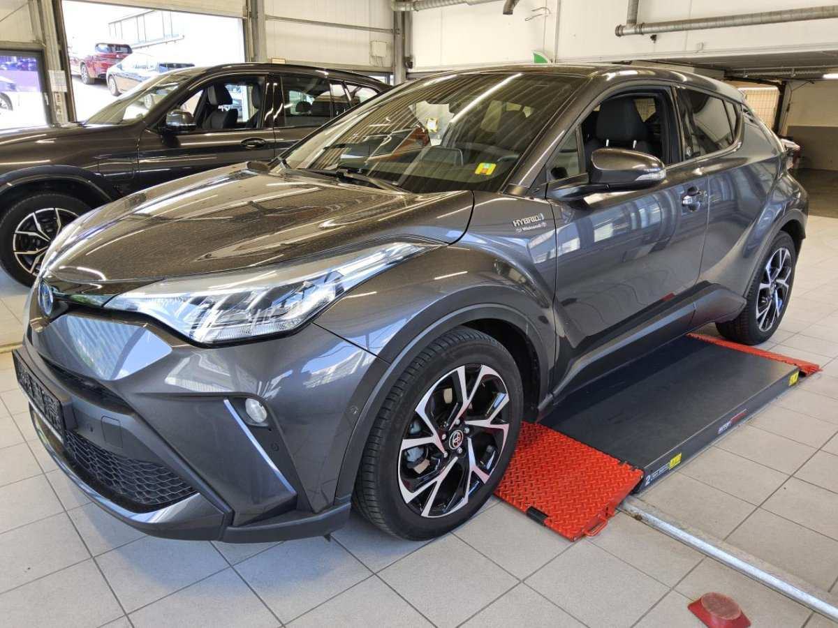 Toyota C-HR 2,0 Hybrid, fotografija 2