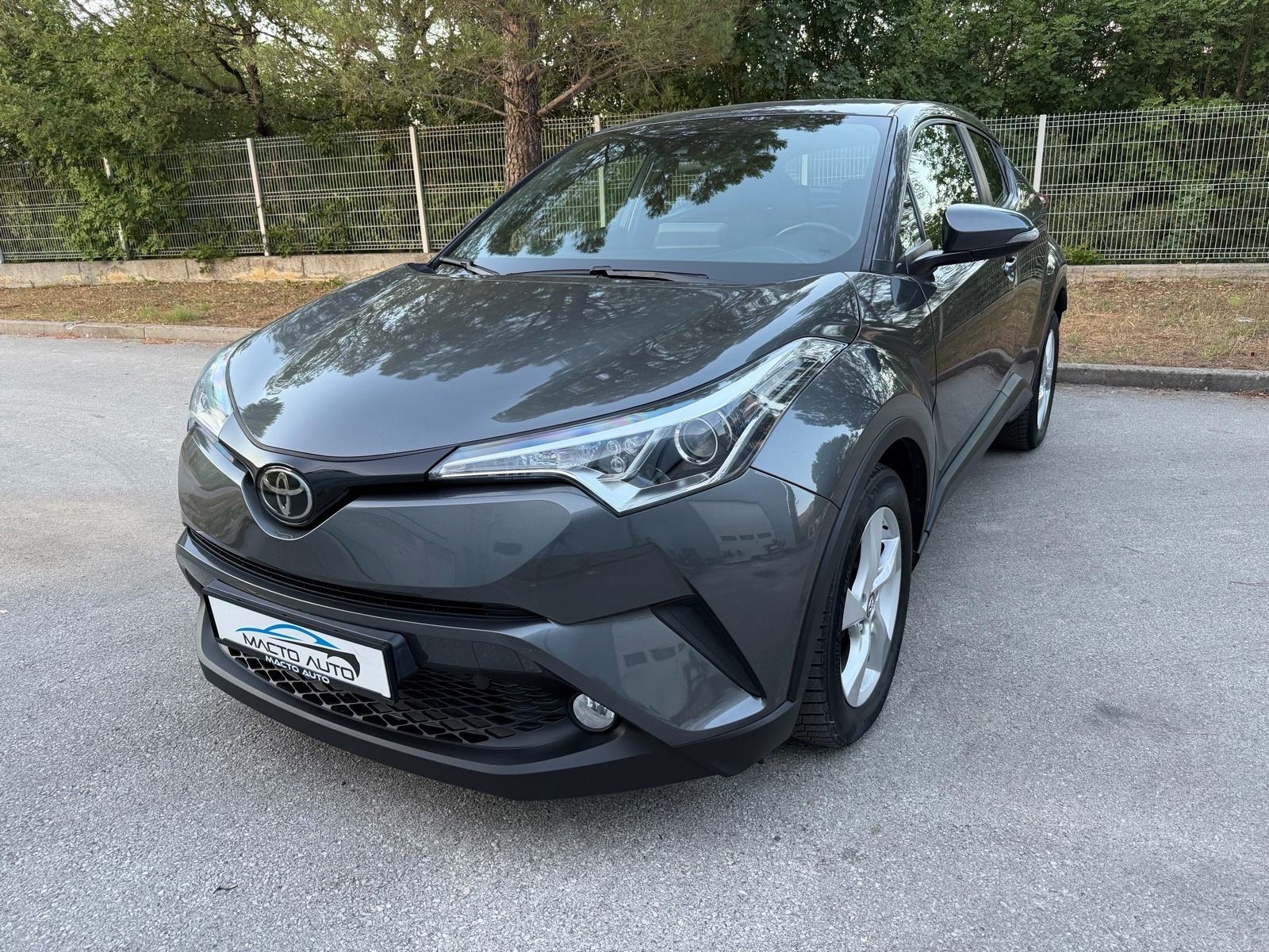 Toyota C-HR BENZIN, automatik!!!, fotografija 1