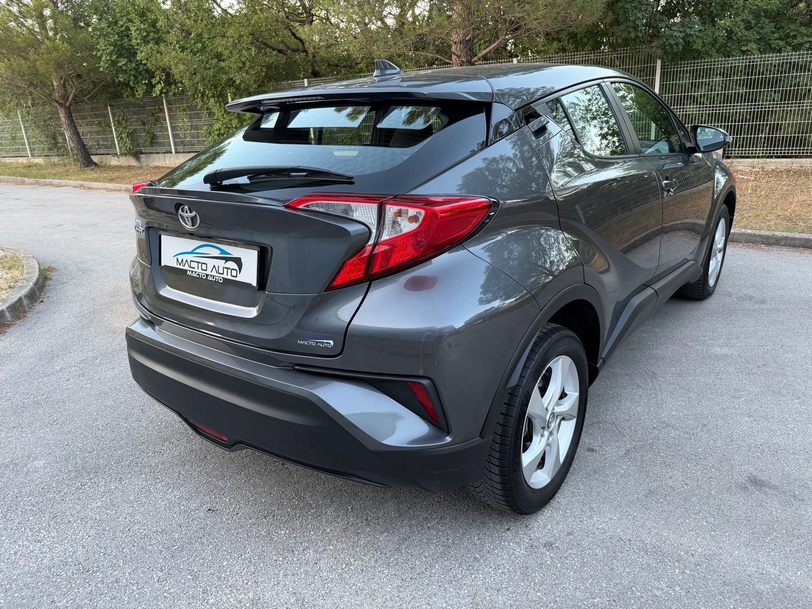 Toyota C-HR BENZIN, automatik!!!, fotografija 10