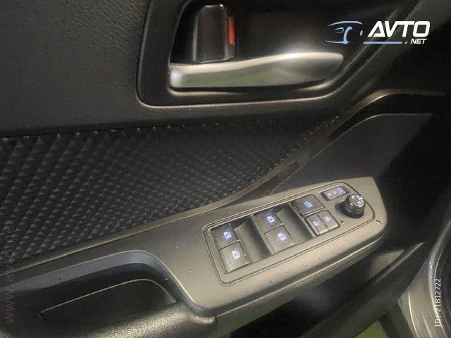 Toyota C-HR C-HR C-enter 1.8 VVT-i hibrid CVT NAVI. KAMERA.TEM, fotografija 14