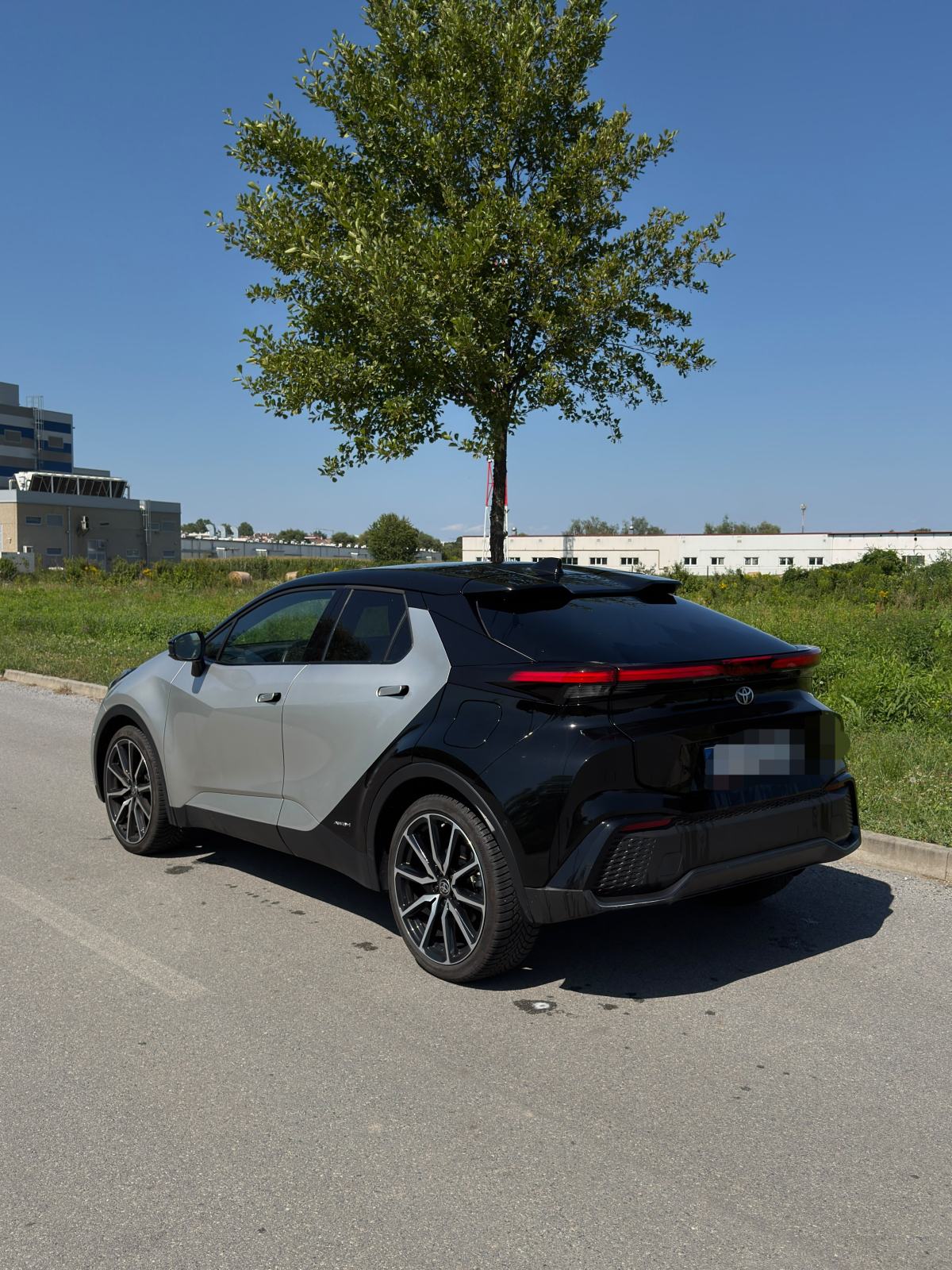 Toyota C-HR hybrid 2.0 HEV AWD 5D E-CVT GR SPORT, fotografija 7