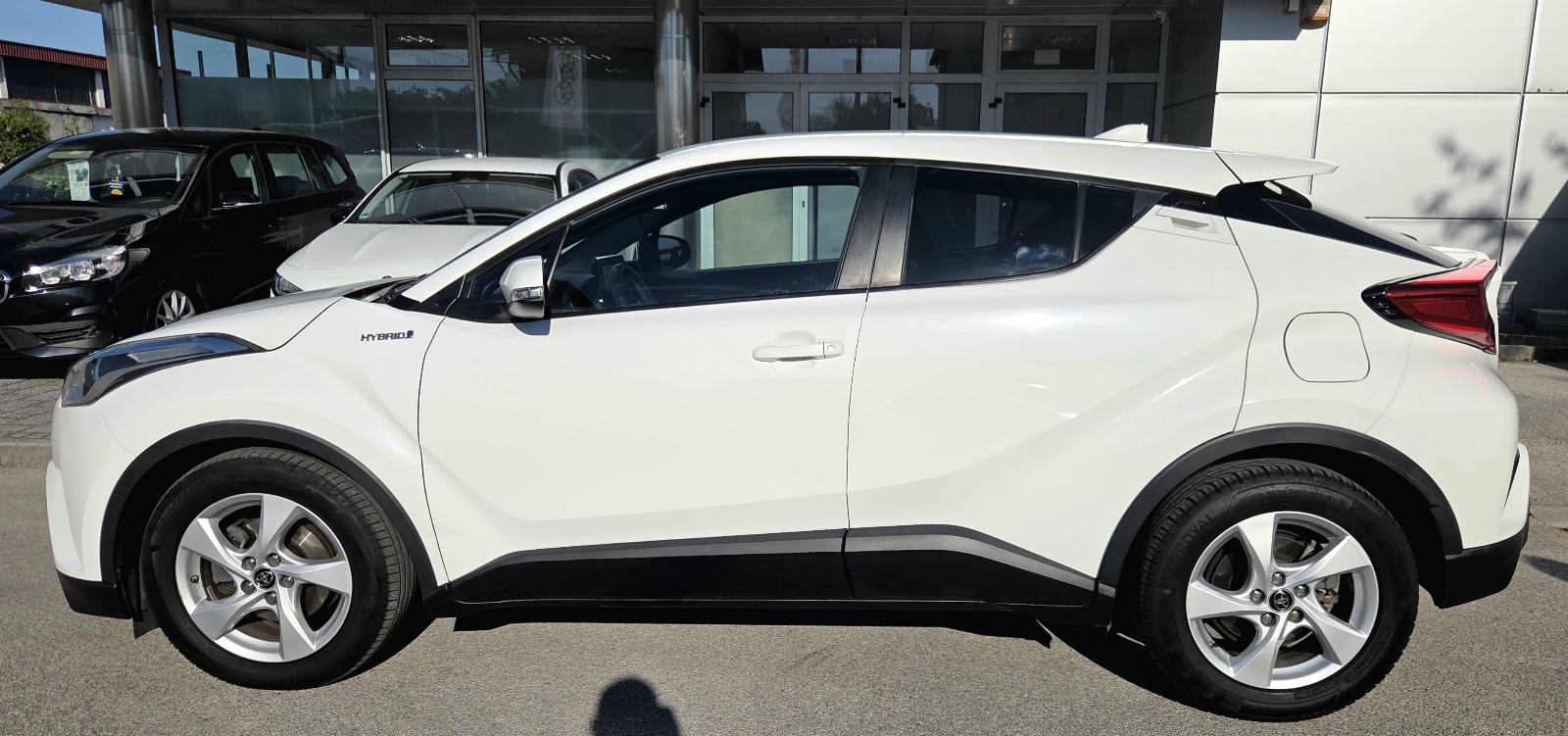 Toyota C-HR Hybrid HR auto 90tkm servisna automatik, fotografija 5