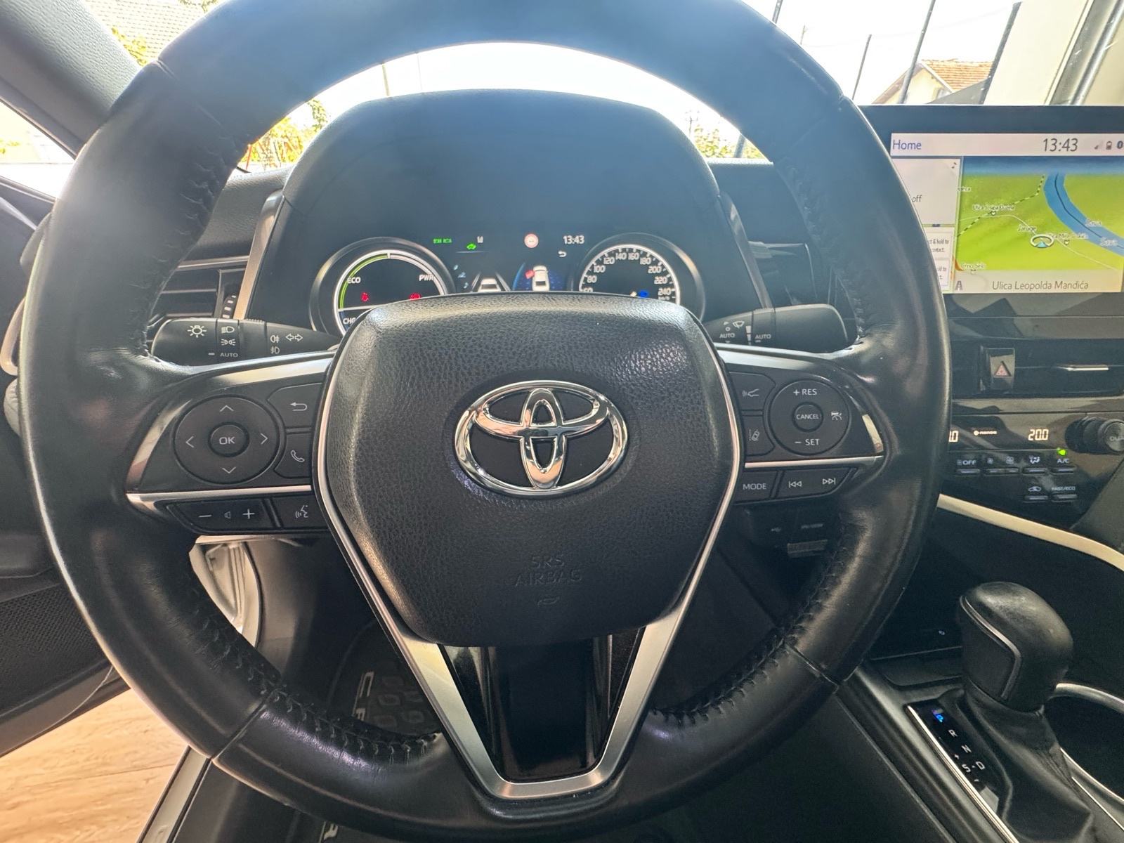 Toyota Camry 2,5 automatik, fotografija 12