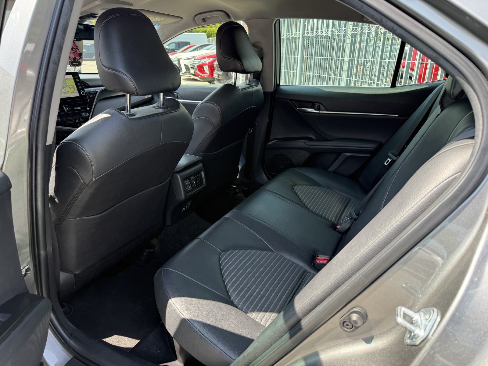 Toyota Camry Hybrid 2,5 Sol, fotografija 10