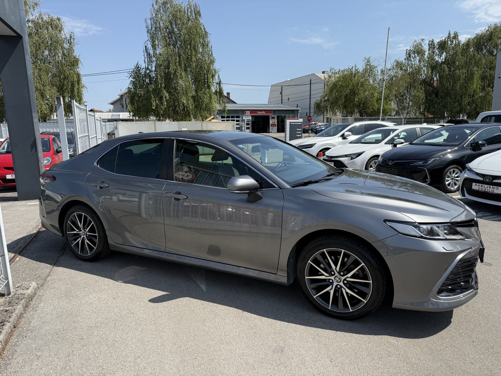 Toyota Camry Hybrid 2,5 Sol, fotografija 6