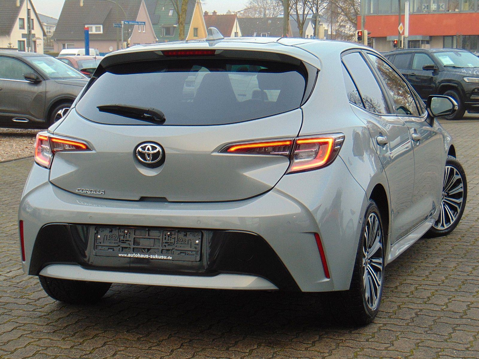 Toyota Corolla 1,2 Turbo ACC KAMERA APPLE CARPLAY ANDROID AUTO 2022 G., fotografija 15