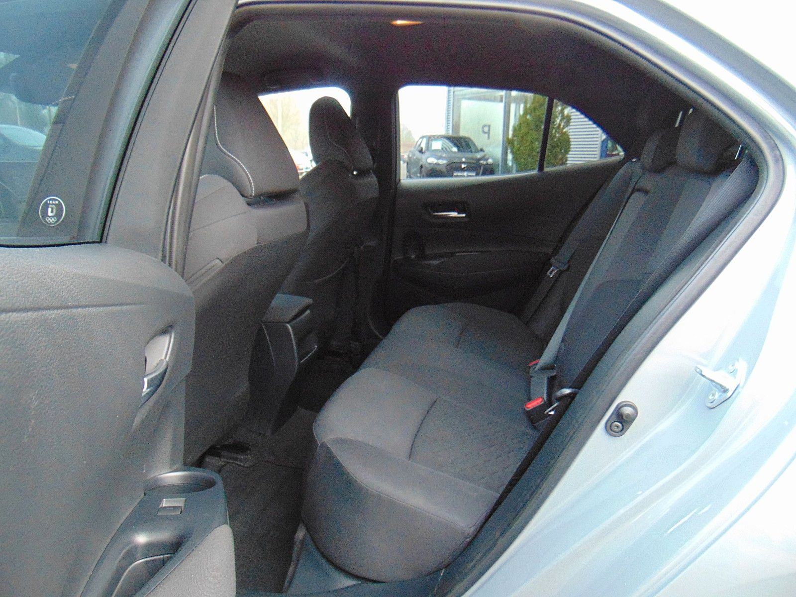 Toyota Corolla 1,2 Turbo ACC KAMERA APPLE CARPLAY ANDROID AUTO 2022 G., fotografija 13
