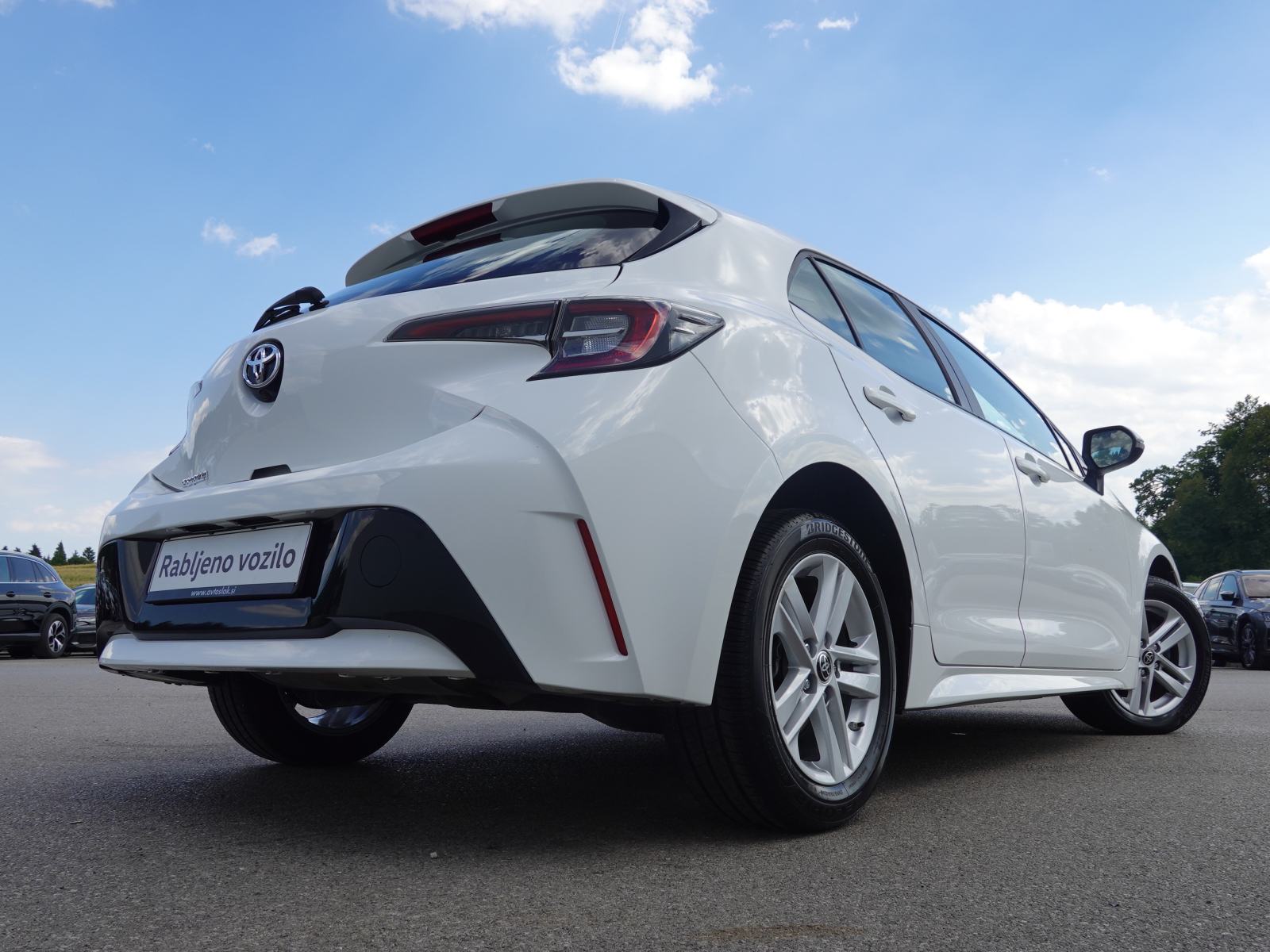 Toyota Corolla 1.2 Turbo+LED+VIRTUAL+VZV.KAMERA+SLO.PODRIJETLO, fotografija 4