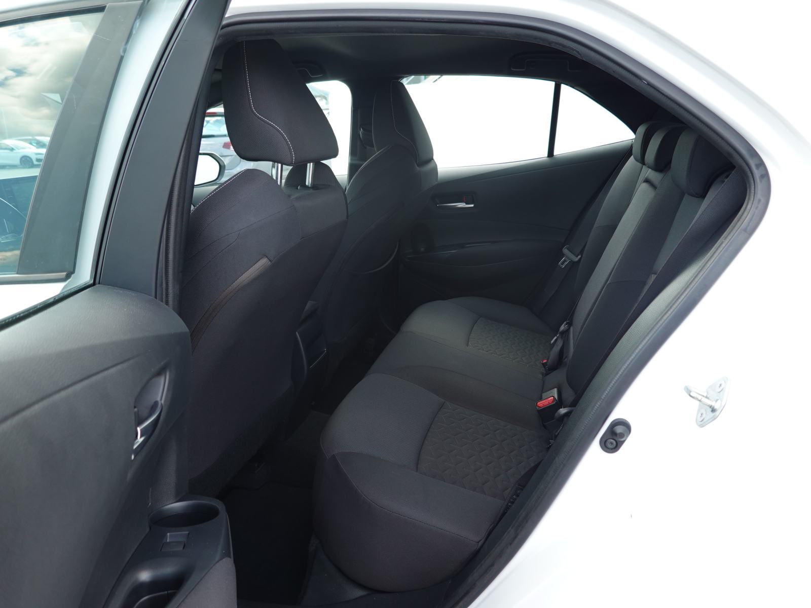 Toyota Corolla 1.2 Turbo+LED+VIRTUAL+VZV.KAMERA+SLO.PODRIJETLO, fotografija 10