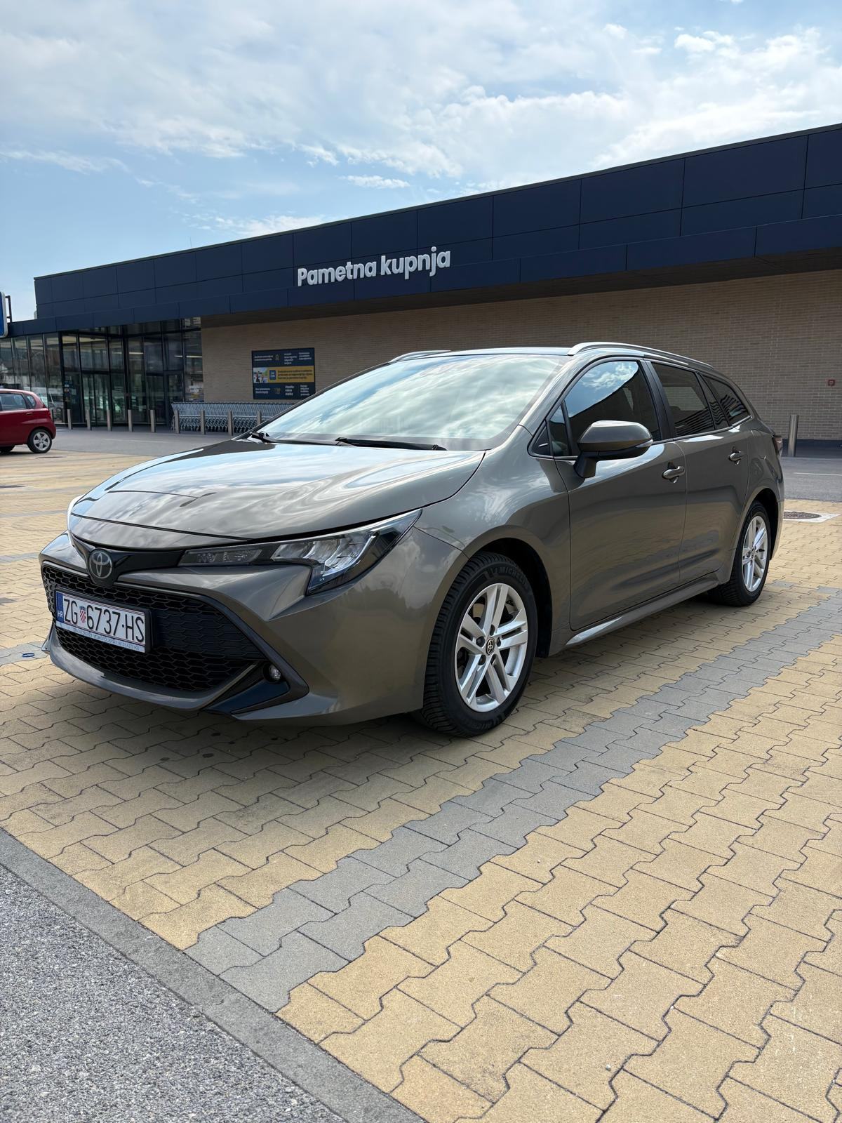 Toyota Corolla 1,2 Turbo, fotografija 2