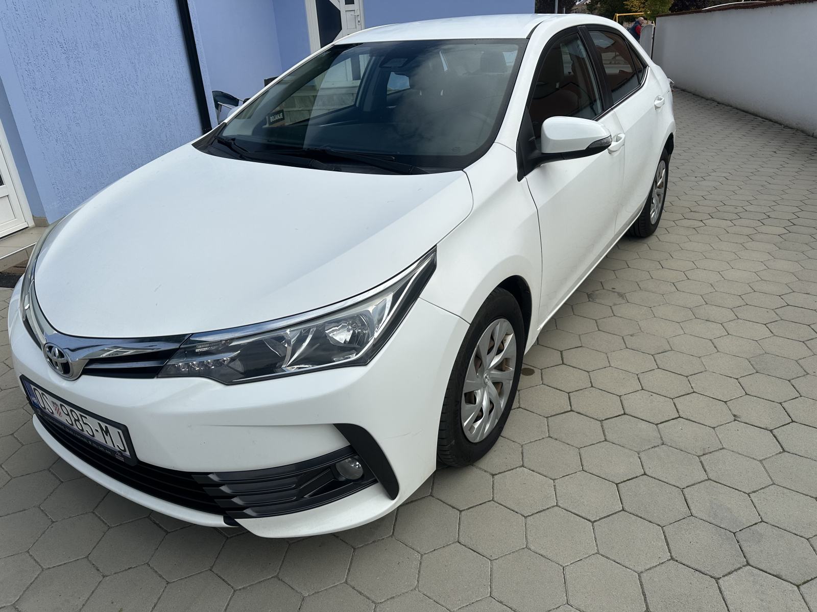 Toyota Corolla 1,4D- REG.-HR.AUTO-NOVE GUME-PUNO OPREME, fotografija 8
