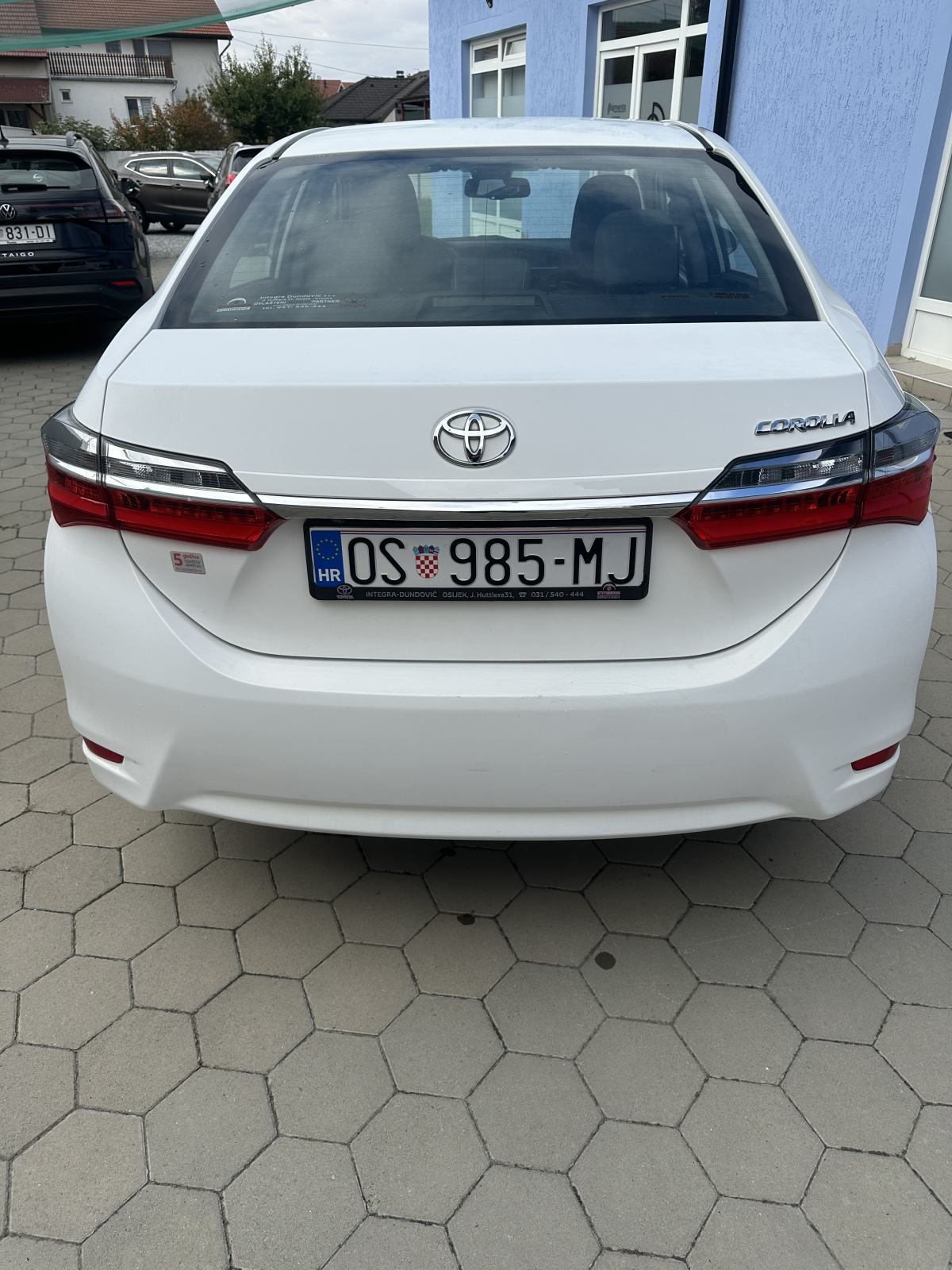 Toyota Corolla 1,4D- REG.-HR.AUTO-NOVE GUME-PUNO OPREME, fotografija 4