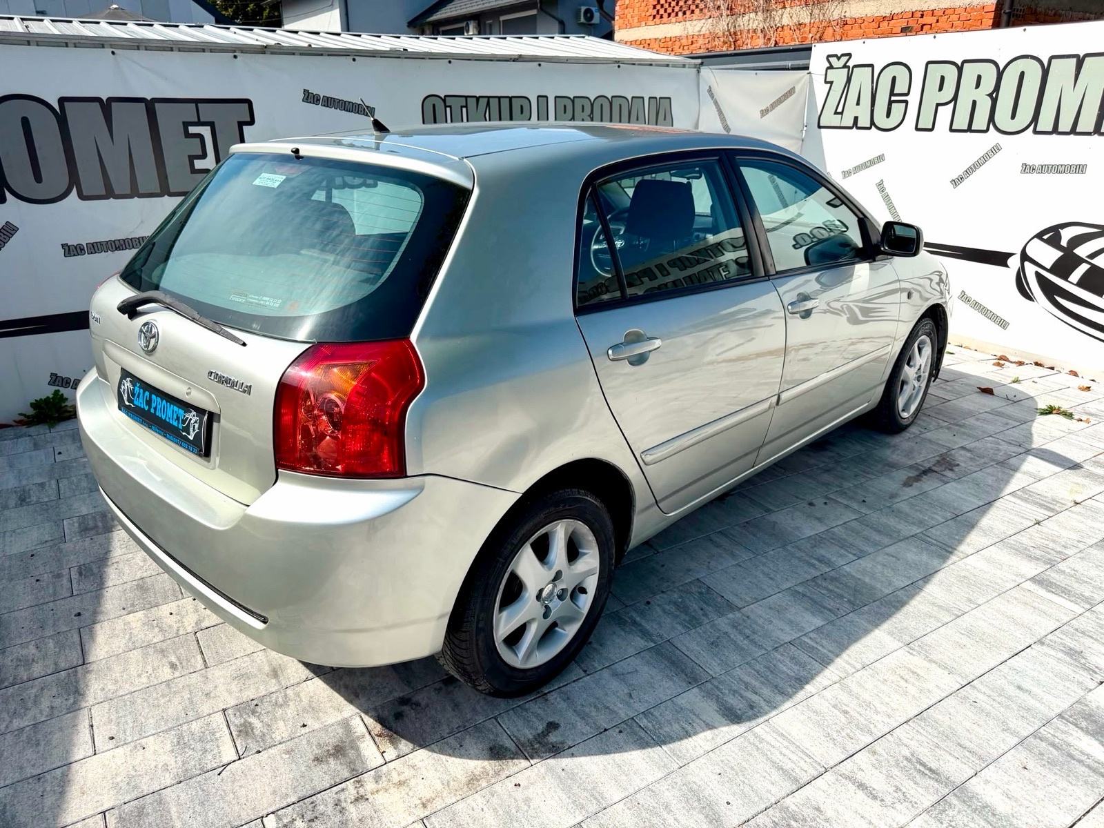 Toyota Corolla 1.6 =HR AUTO= REG-1-GOD = KLIMA= KARTICE-36 RATA, fotografija 3