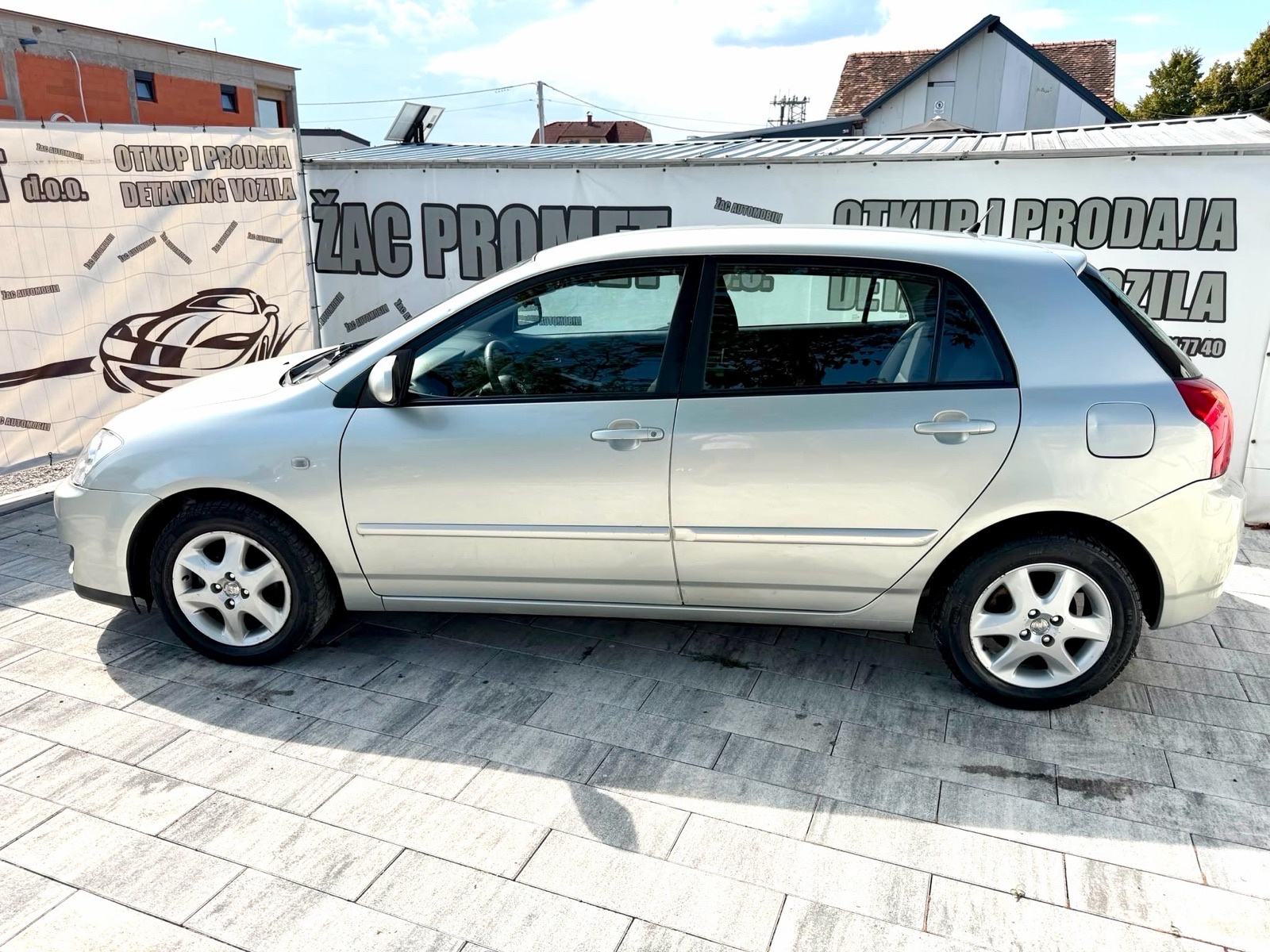 Toyota Corolla 1.6 =HR AUTO= REG-1-GOD = KLIMA= KARTICE-36 RATA, fotografija 8
