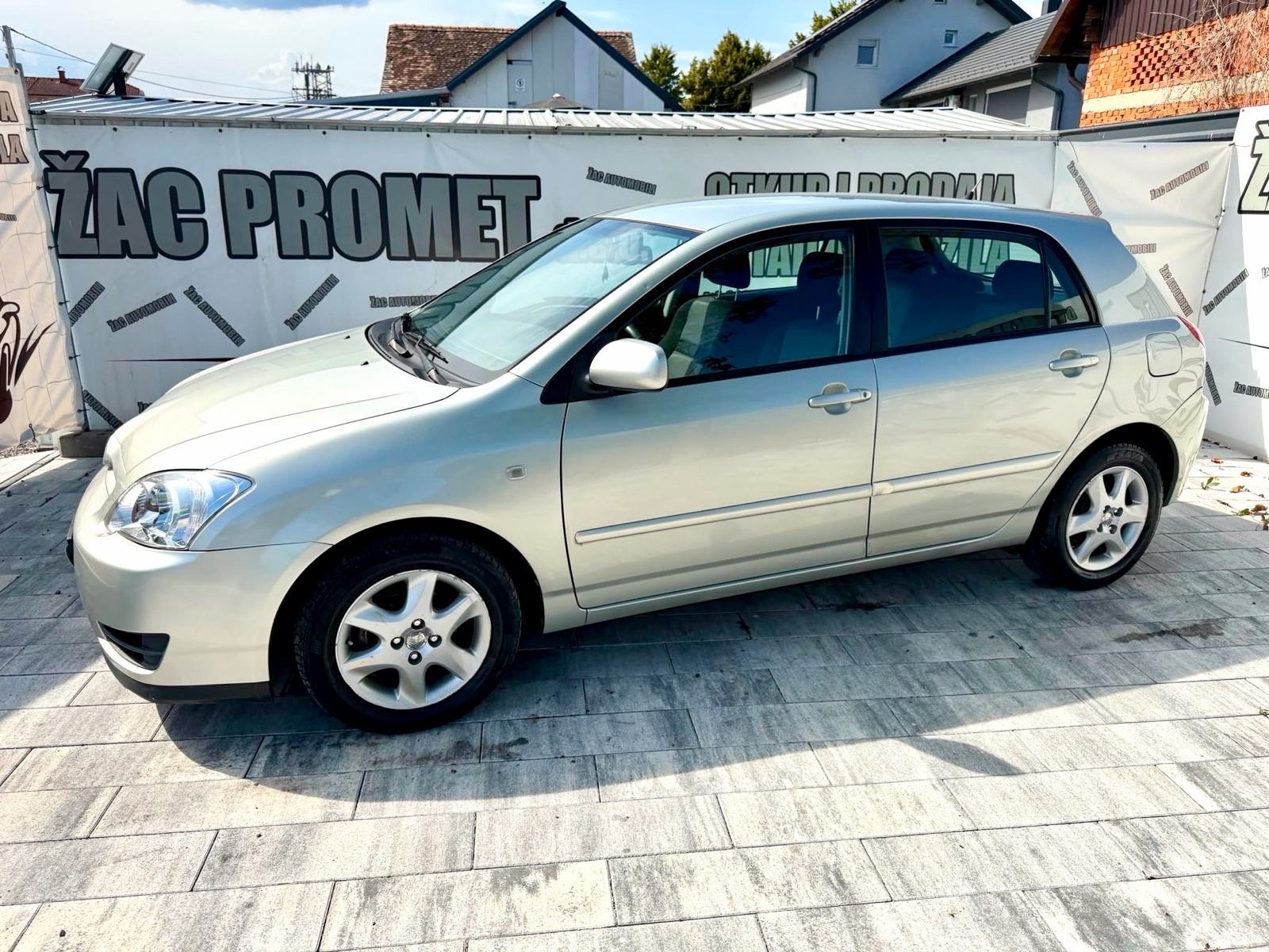 Toyota Corolla 1.6 =HR AUTO= REG-1-GOD = KLIMA= KARTICE-36 RATA, fotografija 10