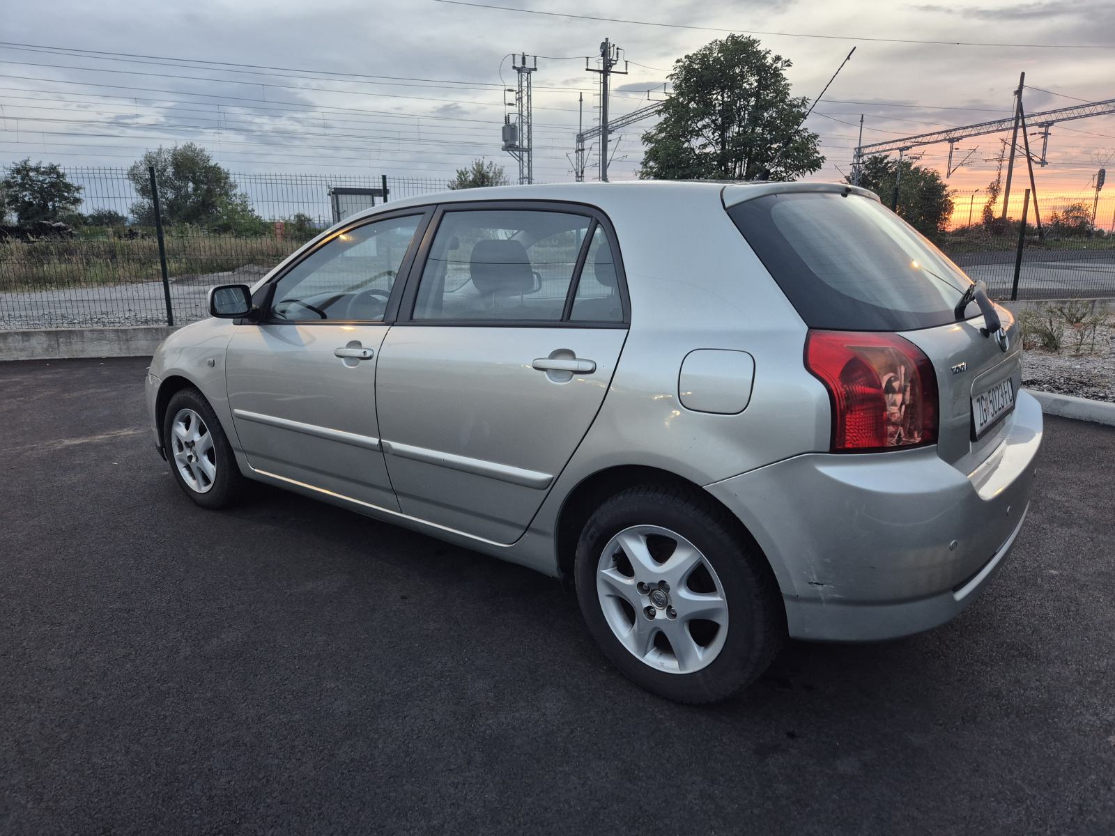 Toyota Corolla 1.6, kilometraža 138.590 - 1. vlasnik, fotografija 2