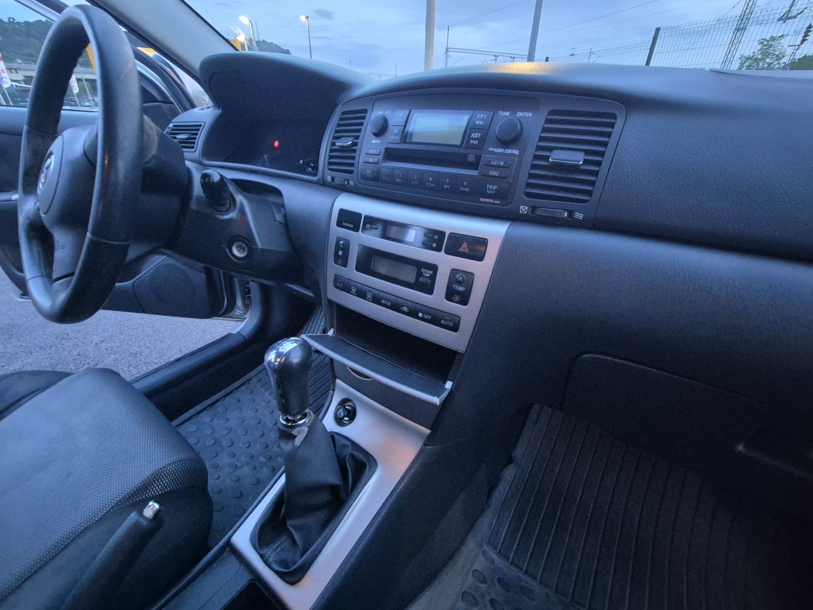 Toyota Corolla 1.6, kilometraža 138.590 - 1. vlasnik, fotografija 9