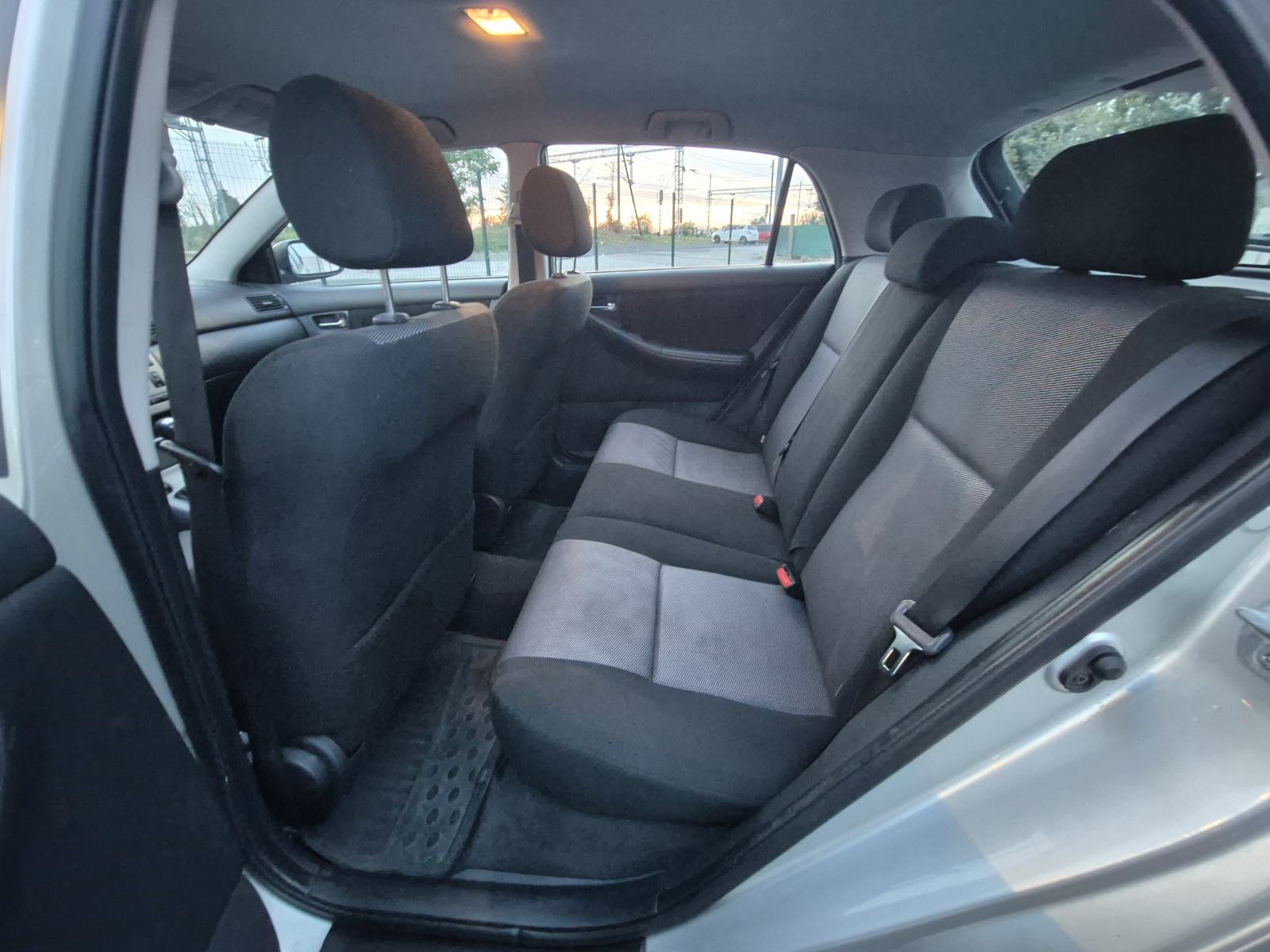 Toyota Corolla 1.6, kilometraža 138.590 - 1. vlasnik, fotografija 11
