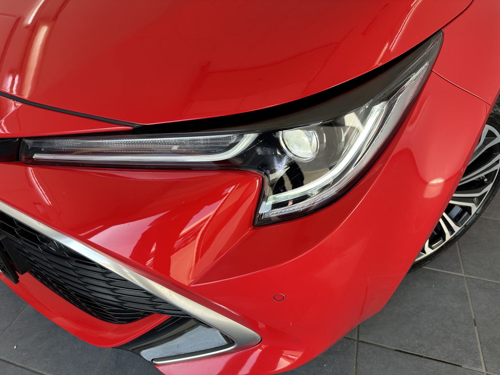 Toyota Corolla 1.8 GR Sport Hybrid.LUKSENBURG.KAMERA.LED.KOŽA, fotografija 5