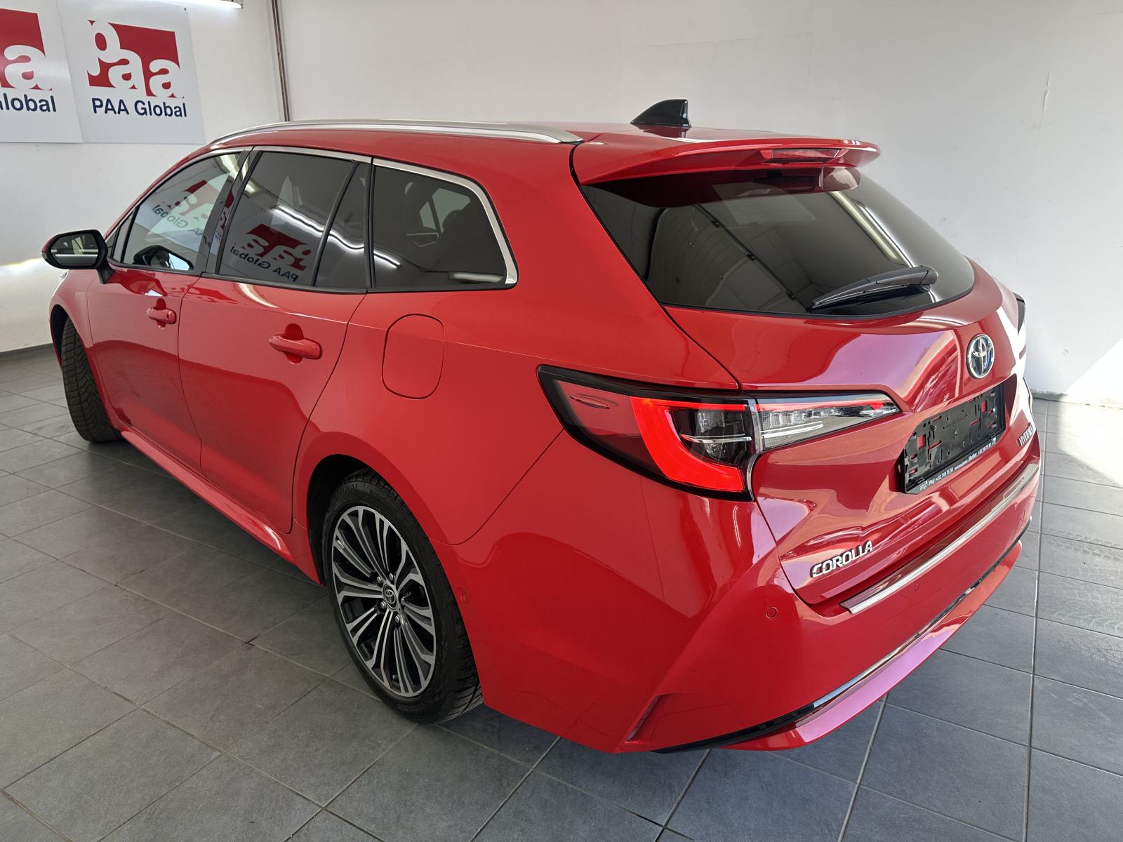 Toyota Corolla 1.8 GR Sport Hybrid.LUKSENBURG.KAMERA.LED.KOŽA, fotografija 3
