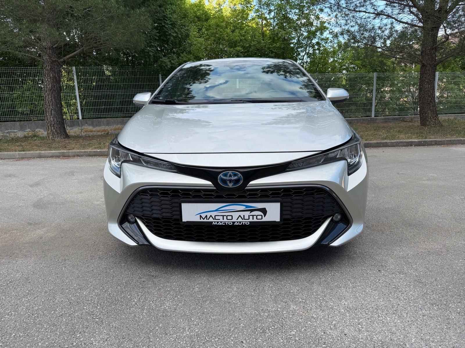 Toyota Corolla 1,8 HIBRID, automatik, fotografija 5