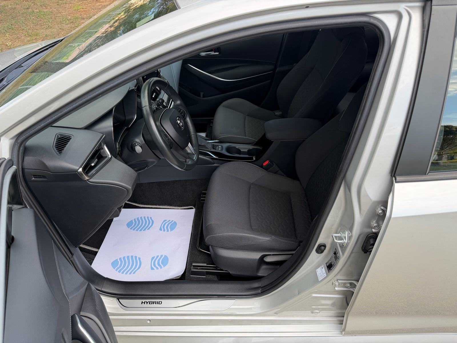 Toyota Corolla 1,8 HIBRID, automatik, fotografija 14