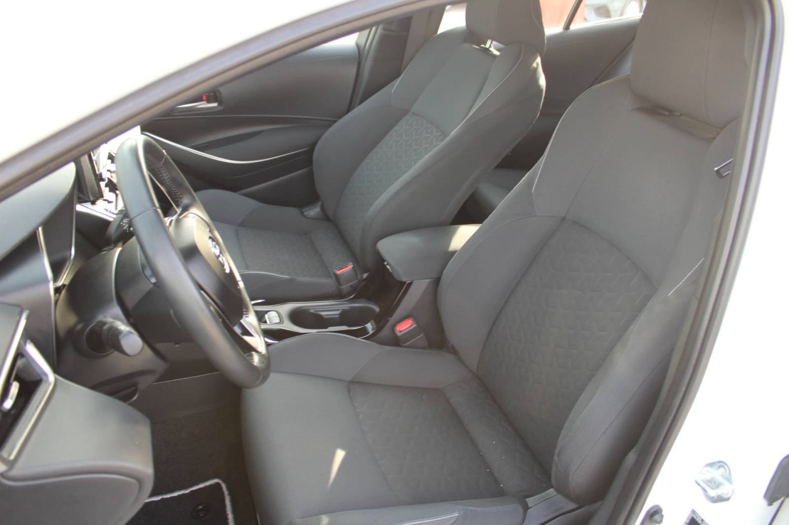 Toyota Corolla 1.8 Hybrid AUTOMATIK *LED, KAMERA*, fotografija 9
