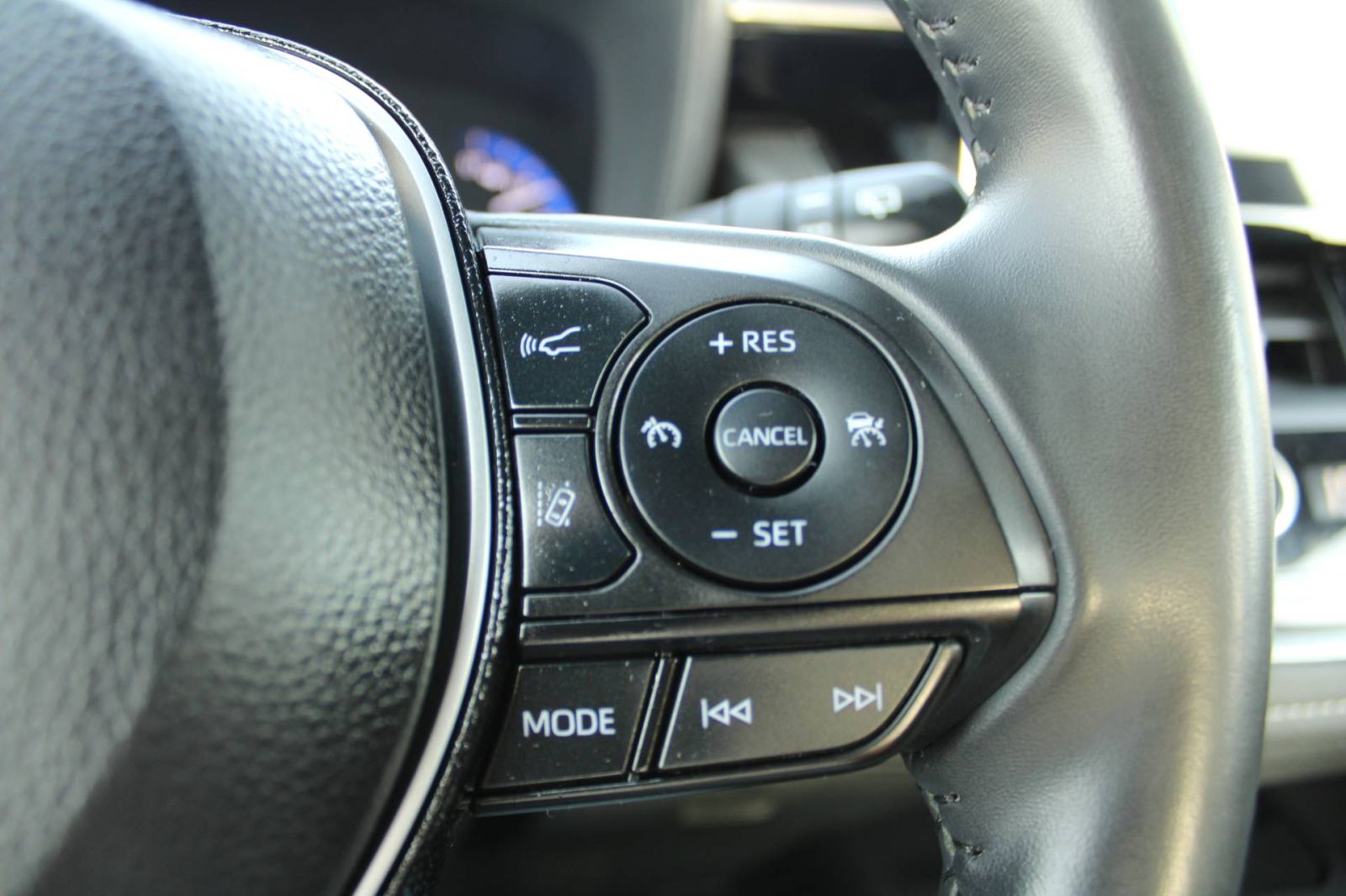 Toyota Corolla 1.8 Hybrid AUTOMATIK *LED, KAMERA*, fotografija 16