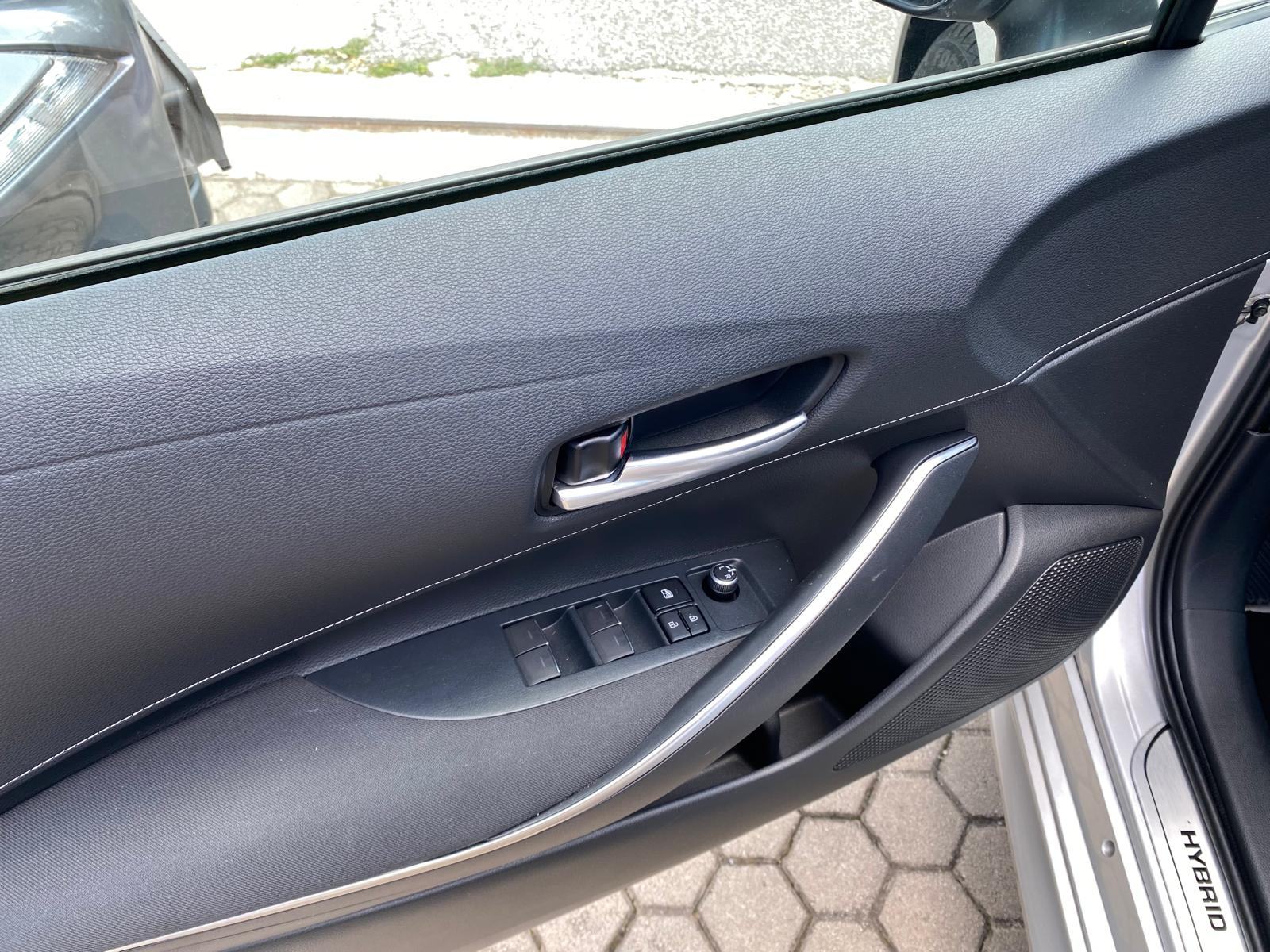 Toyota Corolla 1.8 HYBRID AUTOMATIK, JAMSTVO TOYOTA RELAX, 4xGARANCIJE, fotografija 18
