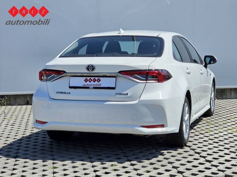 TOYOTA COROLLA 1.8 HYBRID LUNA, fotografija 3