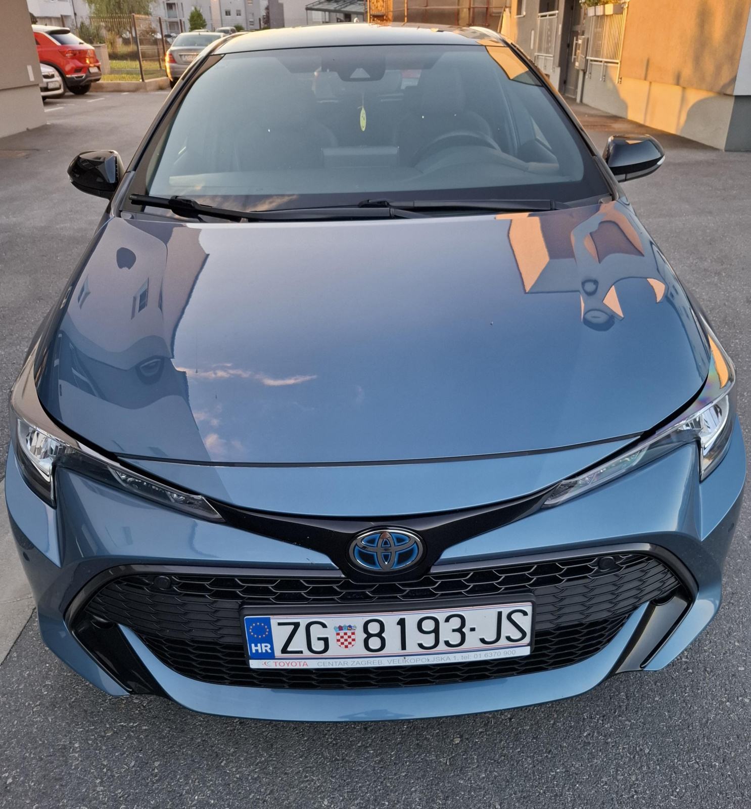 Toyota Corolla 1.8 Hybrid Style, JAMSTVO DO 2031, Kupljen u HR, fotografija 1