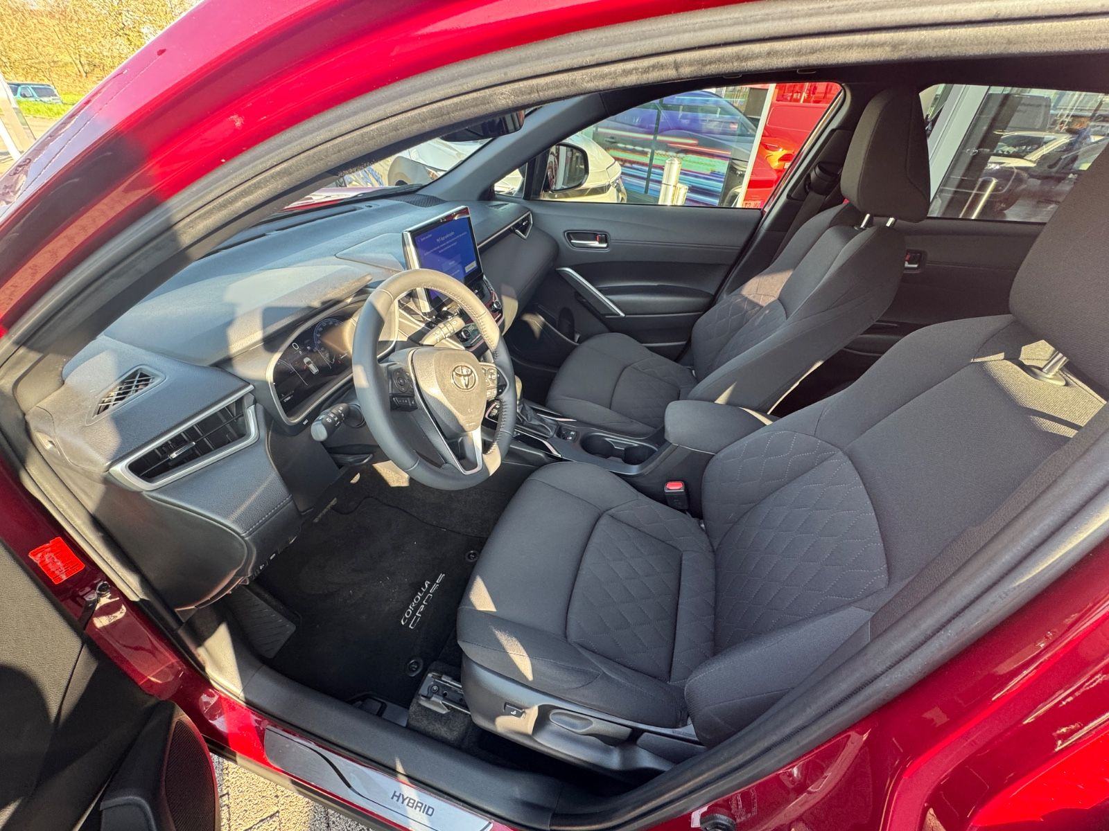 Toyota Corolla Cross 2.0 Hybrid AWD-i e-CVT LED ACC NAVI KAMERA APPLE, fotografija 5