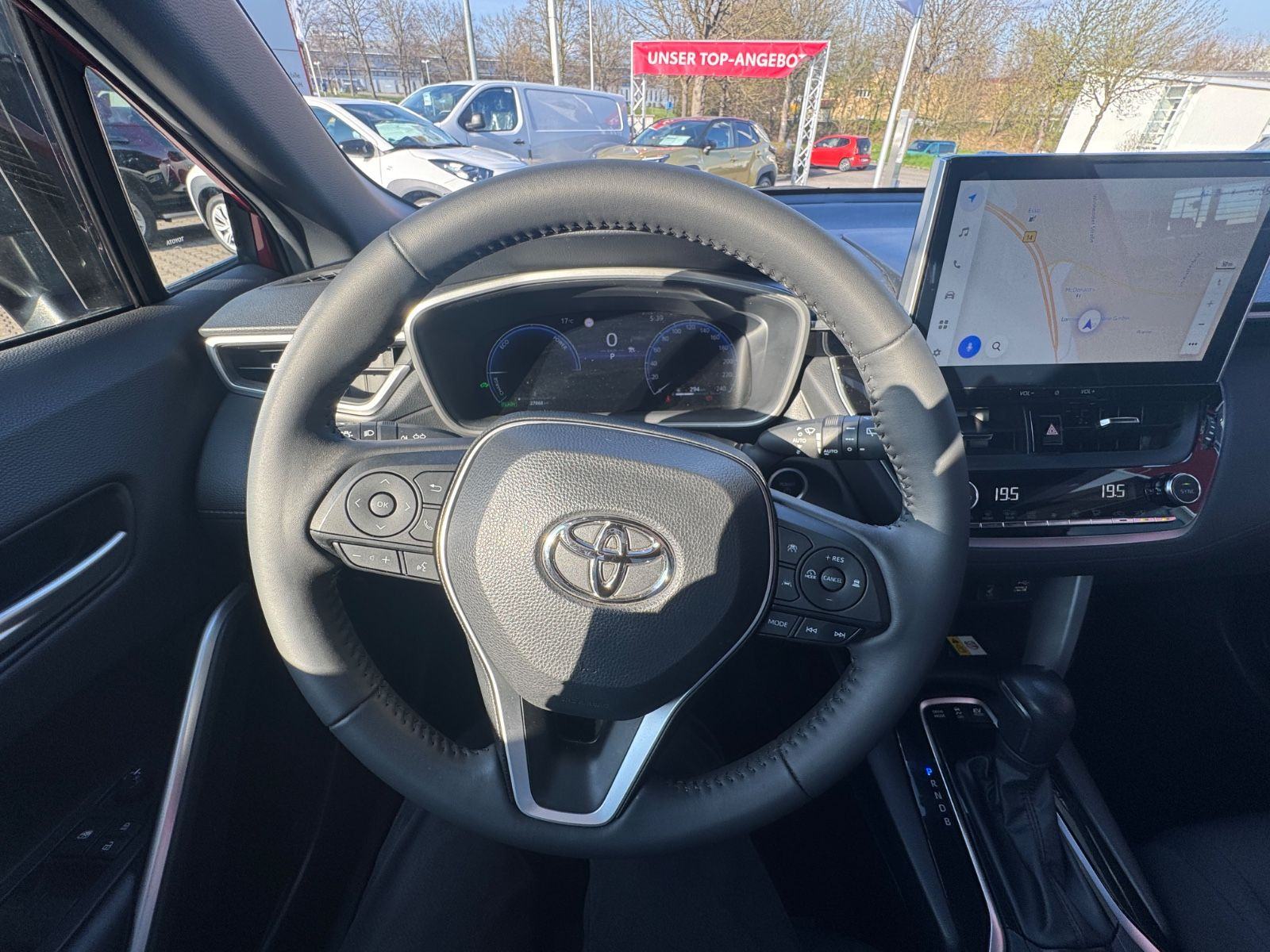 Toyota Corolla Cross 2.0 Hybrid AWD-i e-CVT LED ACC NAVI KAMERA APPLE, fotografija 6
