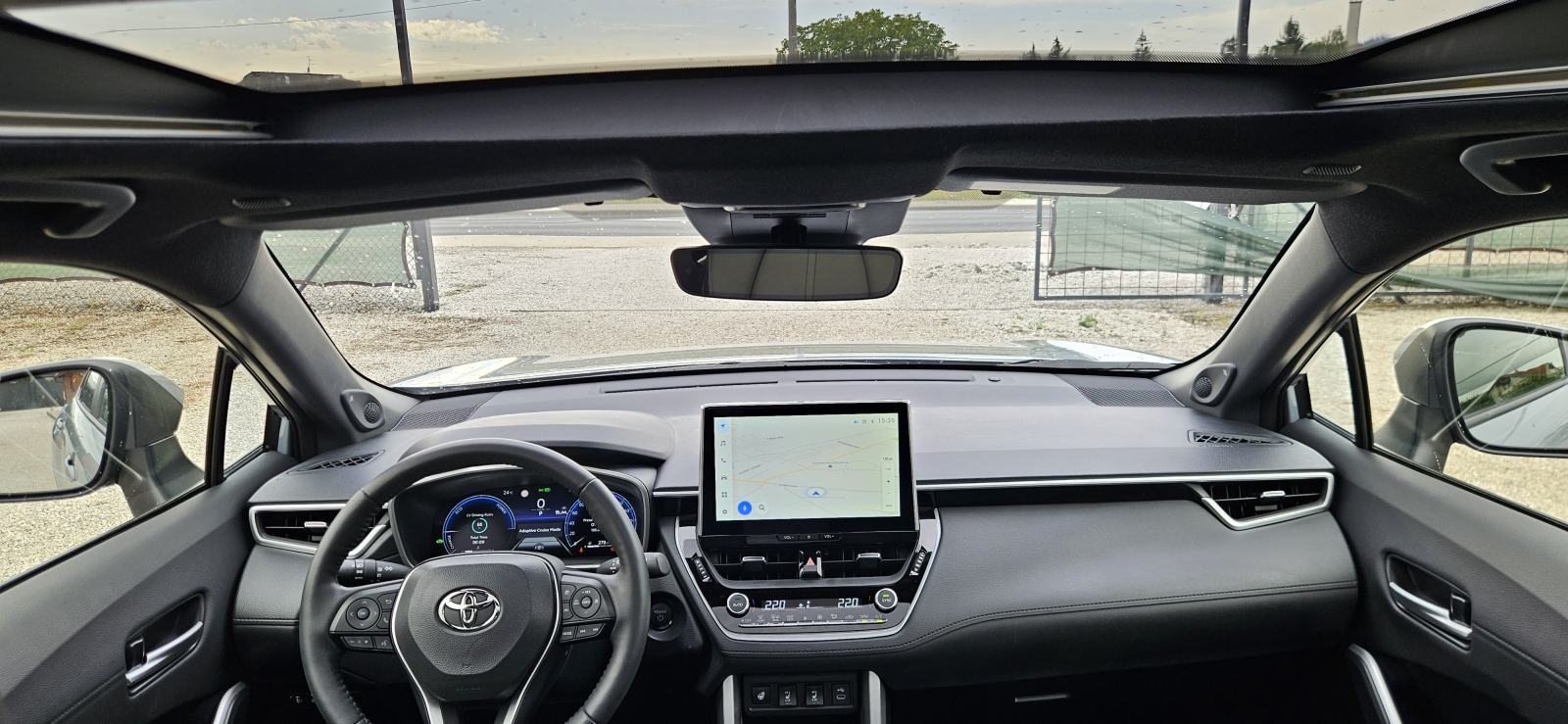 Toyota Corolla Cross Hybrid 4×4 Kamera 360° Panorama Full Oprema, fotografija 16