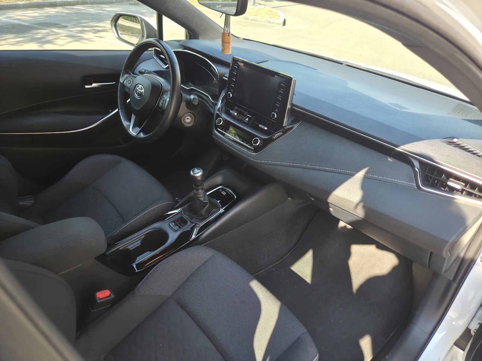 Toyota Corolla Hatchback 1.2 Turbo Luna • 80.670 km, fotografija 10