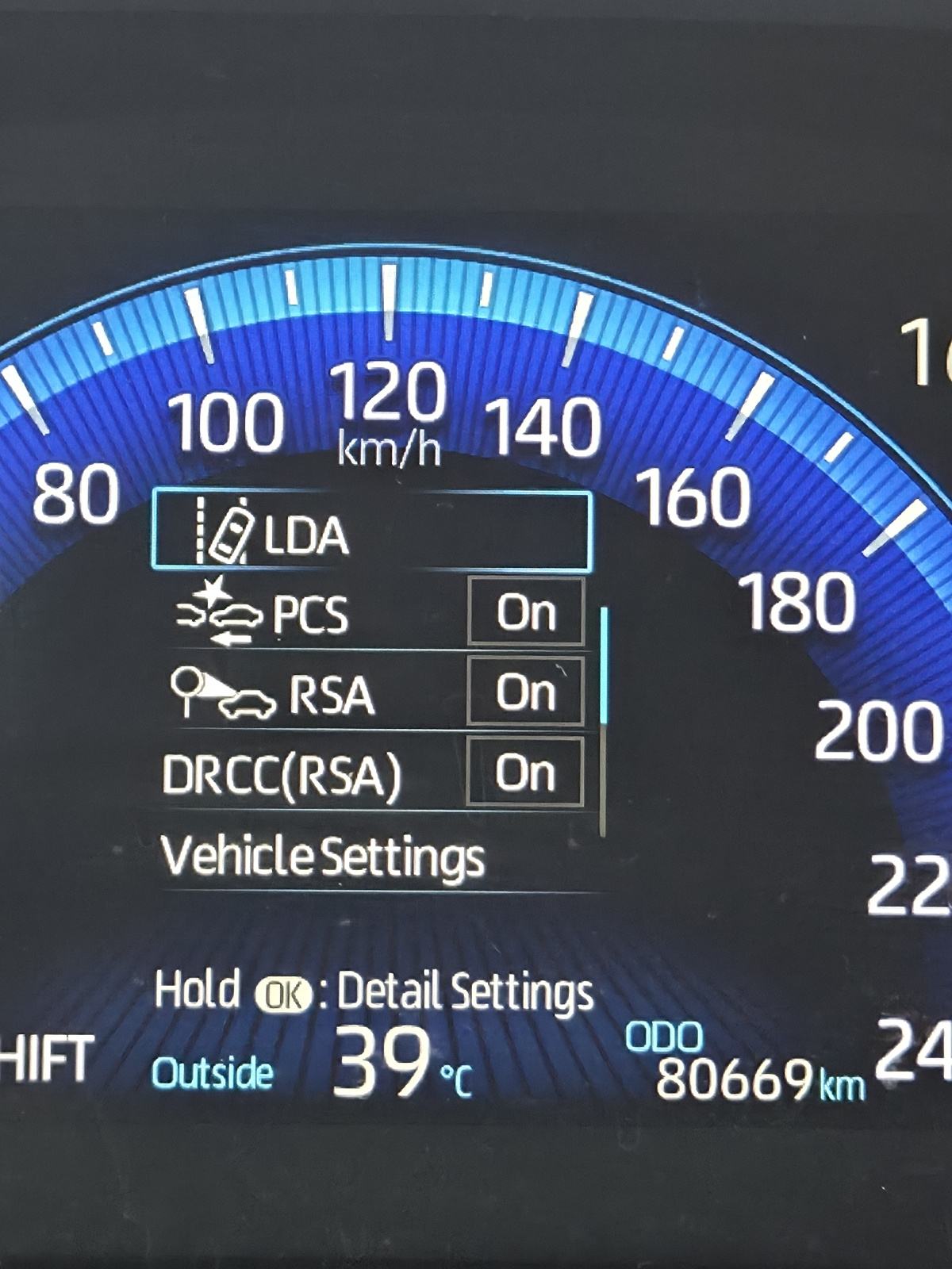 Toyota Corolla Hatchback 1.2 Turbo Luna • 80.670 km, fotografija 15