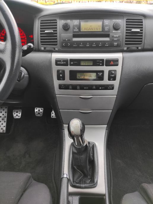 Toyota Corolla HB 1.8 TS 1.vl od 1.dana može na kartice do 36 rata, fotografija 10