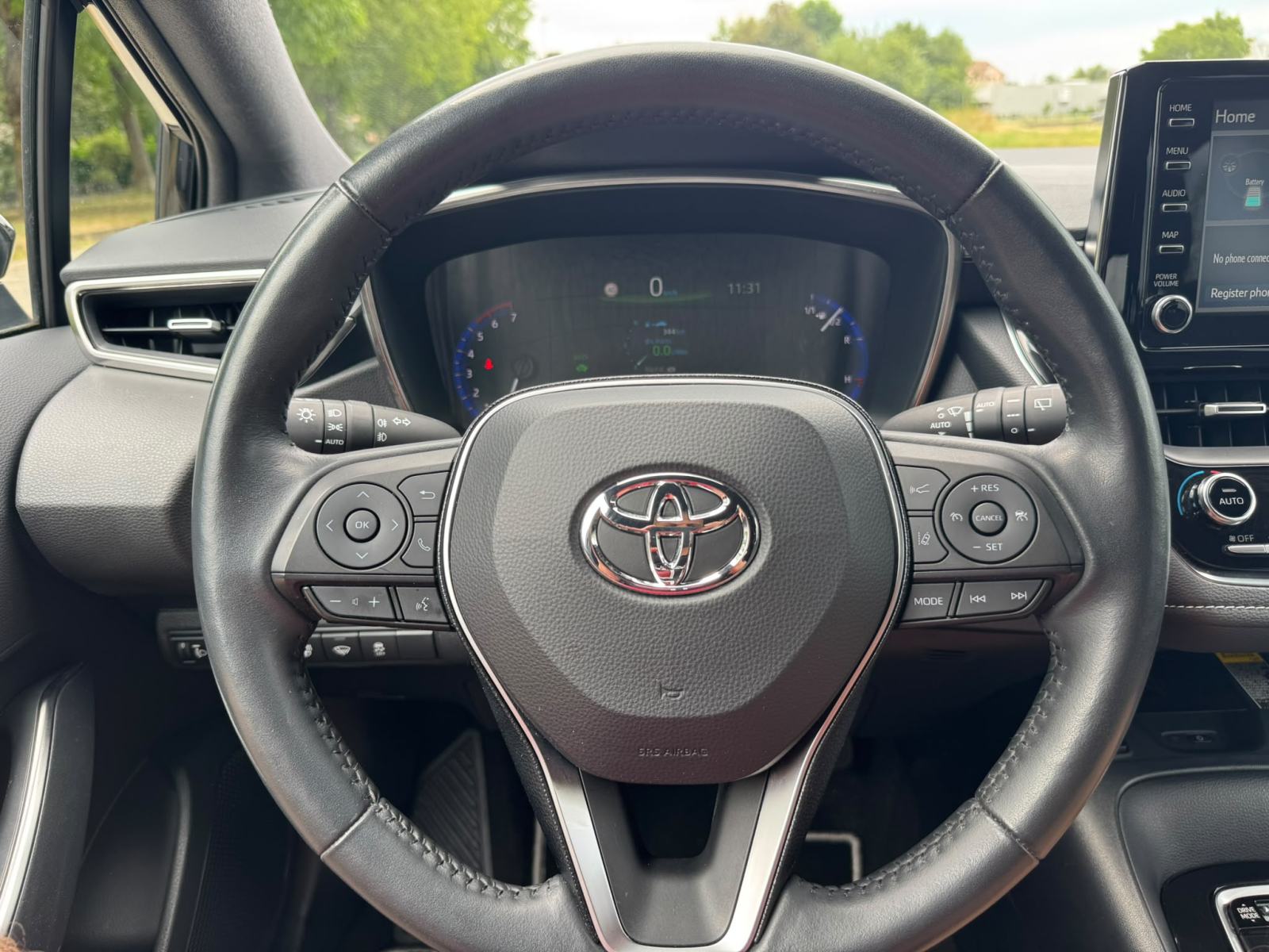 Toyota Corolla hybrid , team deutschland , 34.000km, top stanje, pogled izvana - slika 3