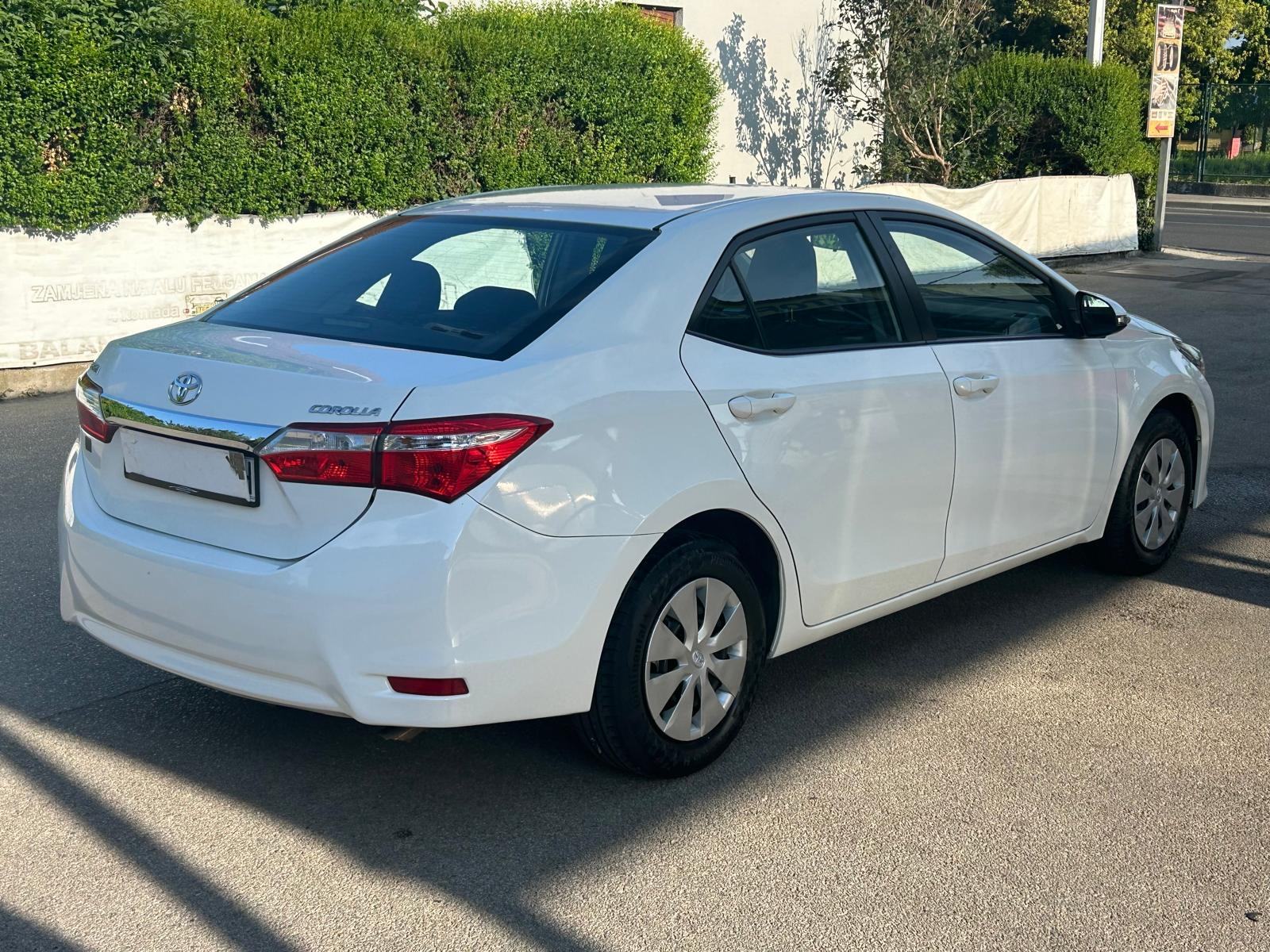 Toyota Corolla Sedan 1.33 #73KW #2016.G #BENZIN-PLIN, fotografija 4