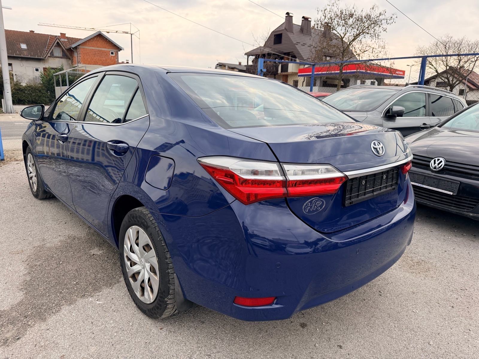Toyota Corolla Sedan 1,4*ODLIČNO STANJE*, fotografija 5