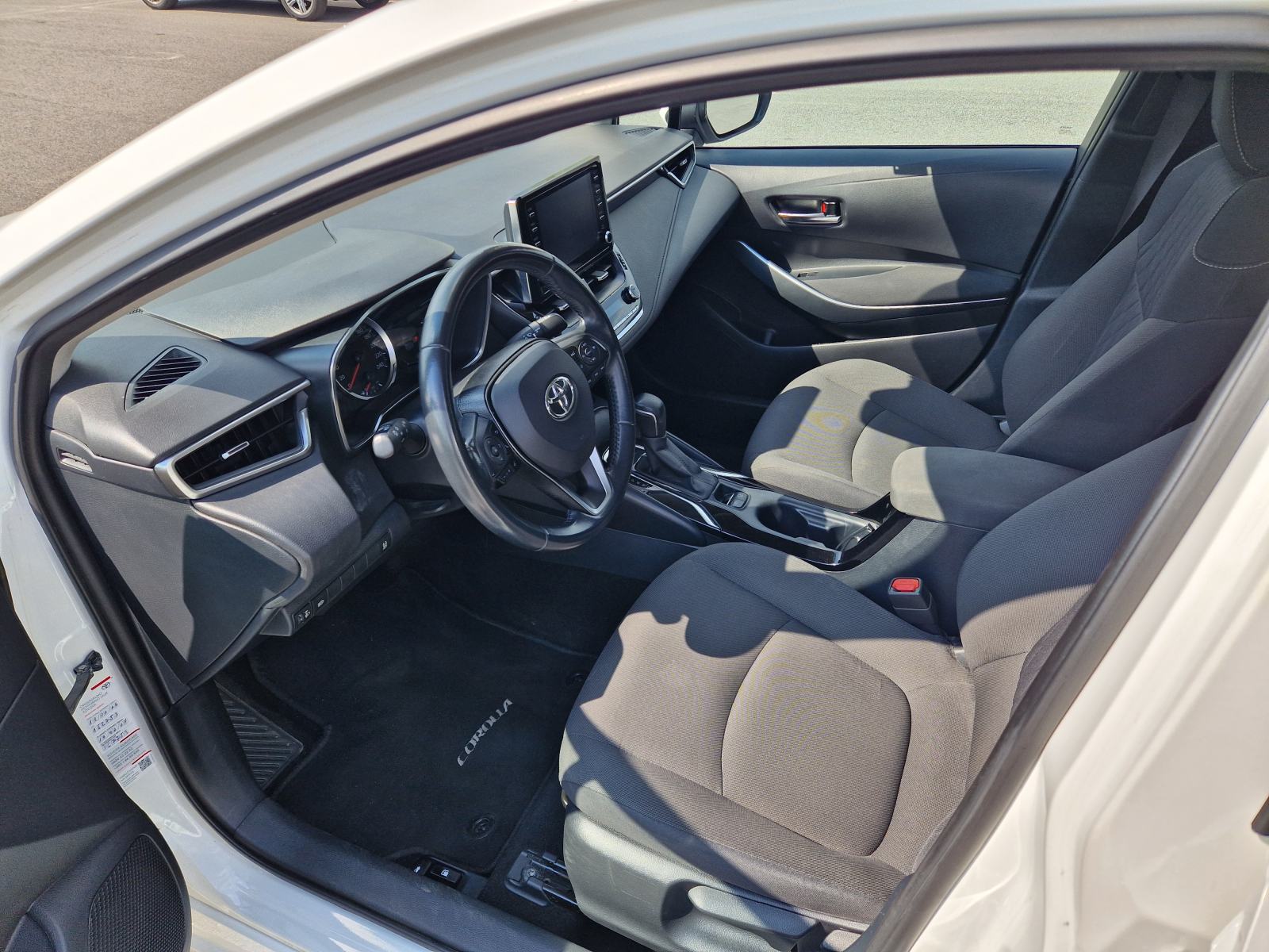 Toyota Corolla Sedan 1,5 VVT-i LUNA automatik, fotografija 8