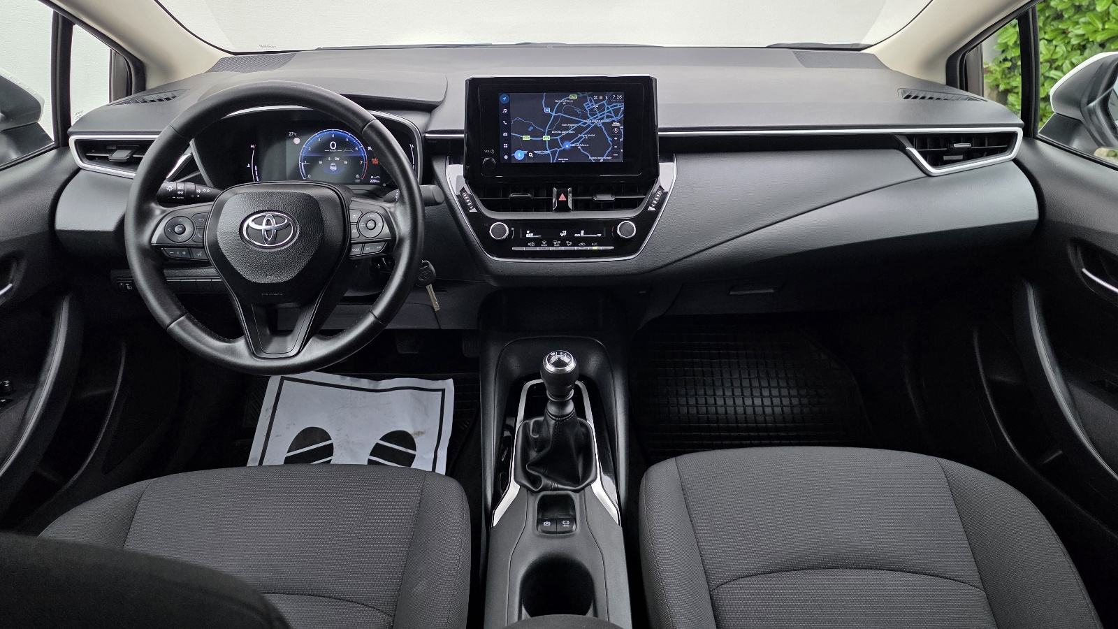 Toyota Corolla Sedan 1,5 VVT-i * NIJE UVOZ * KAMERA * RADAR *, fotografija 10