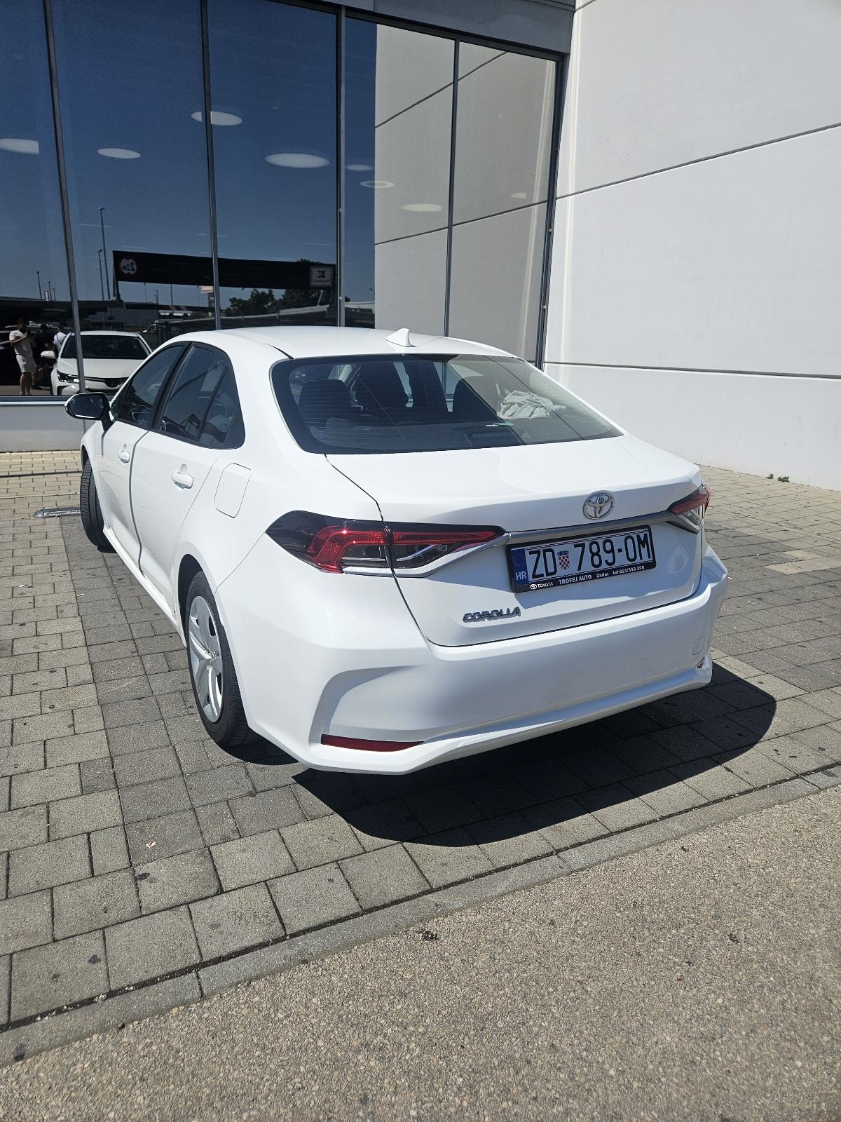 Toyota Corolla Sedan 1,5 VVT-i, fotografija 2