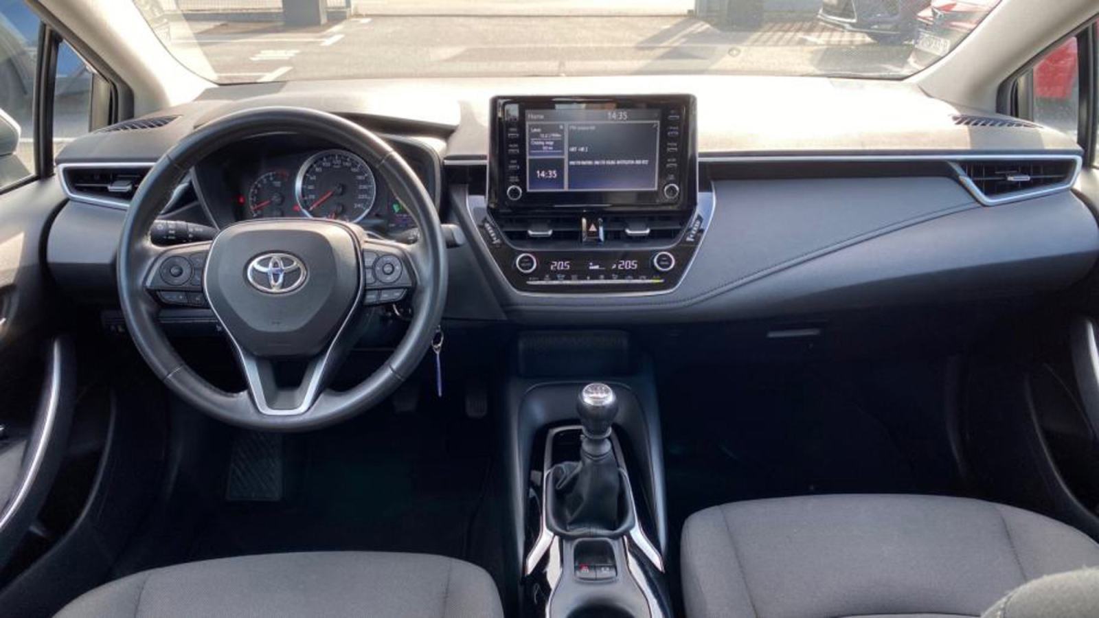 Toyota Corolla Sedan 1,6, fotografija 3